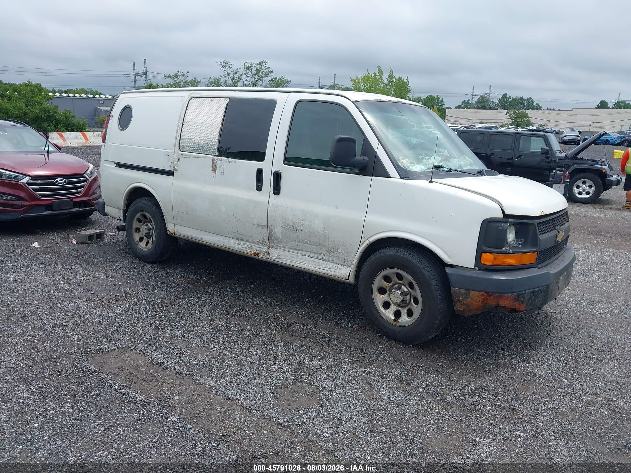 2012 Chevrolet Express 1500 Work Van White vin: 1GCSGAFX0C1120734