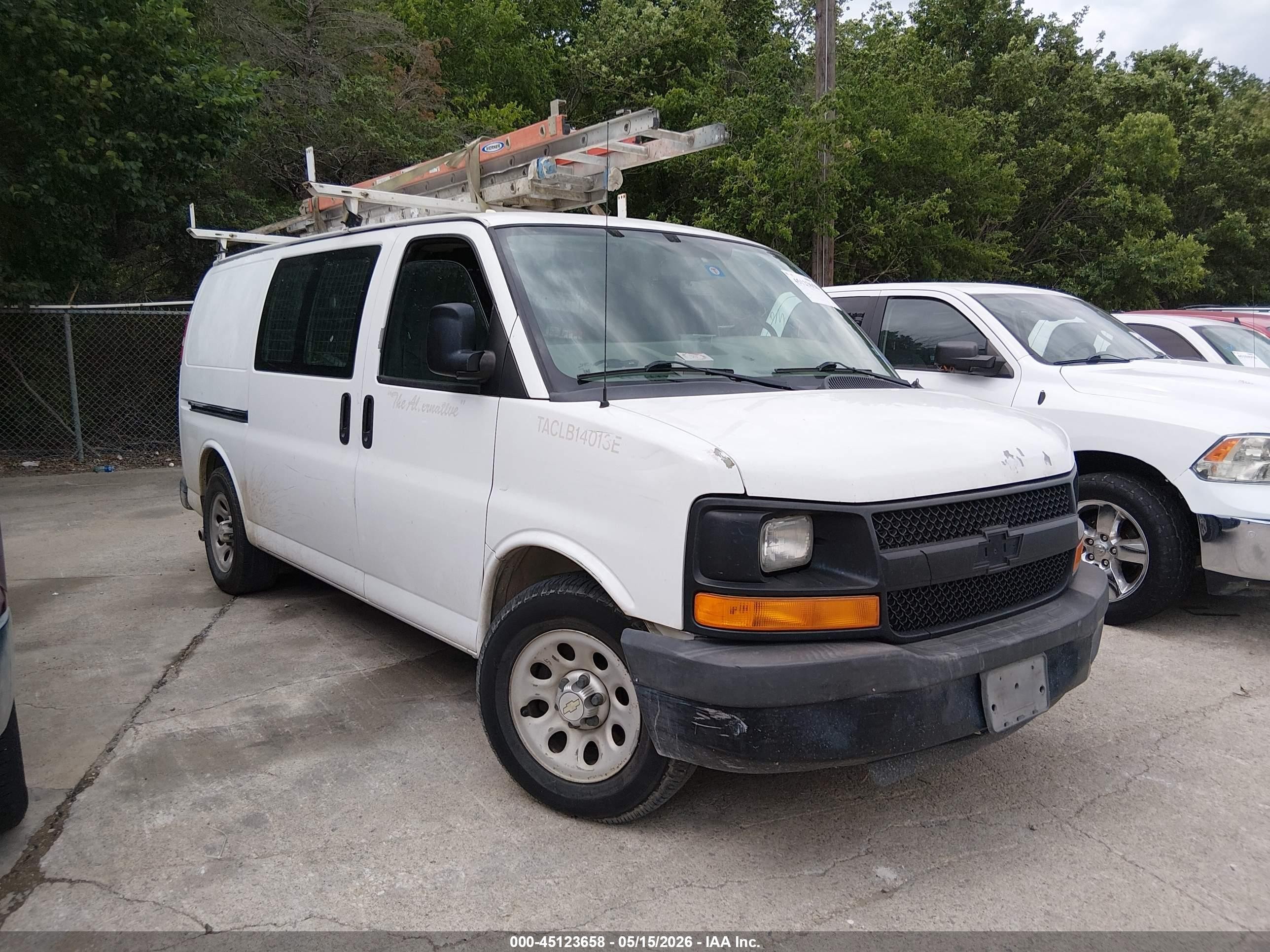 2012 Chevrolet Express 1500 Work Van White vin: 1GCSGAFX0C1170985