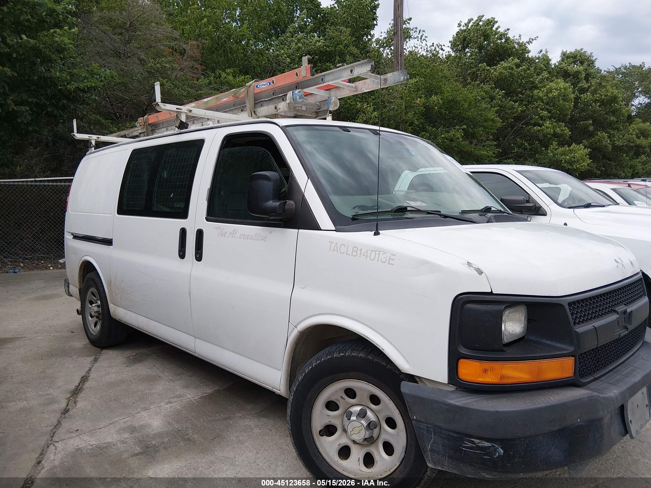 2012 Chevrolet Express 1500 Work Van White vin: 1GCSGAFX0C1170985