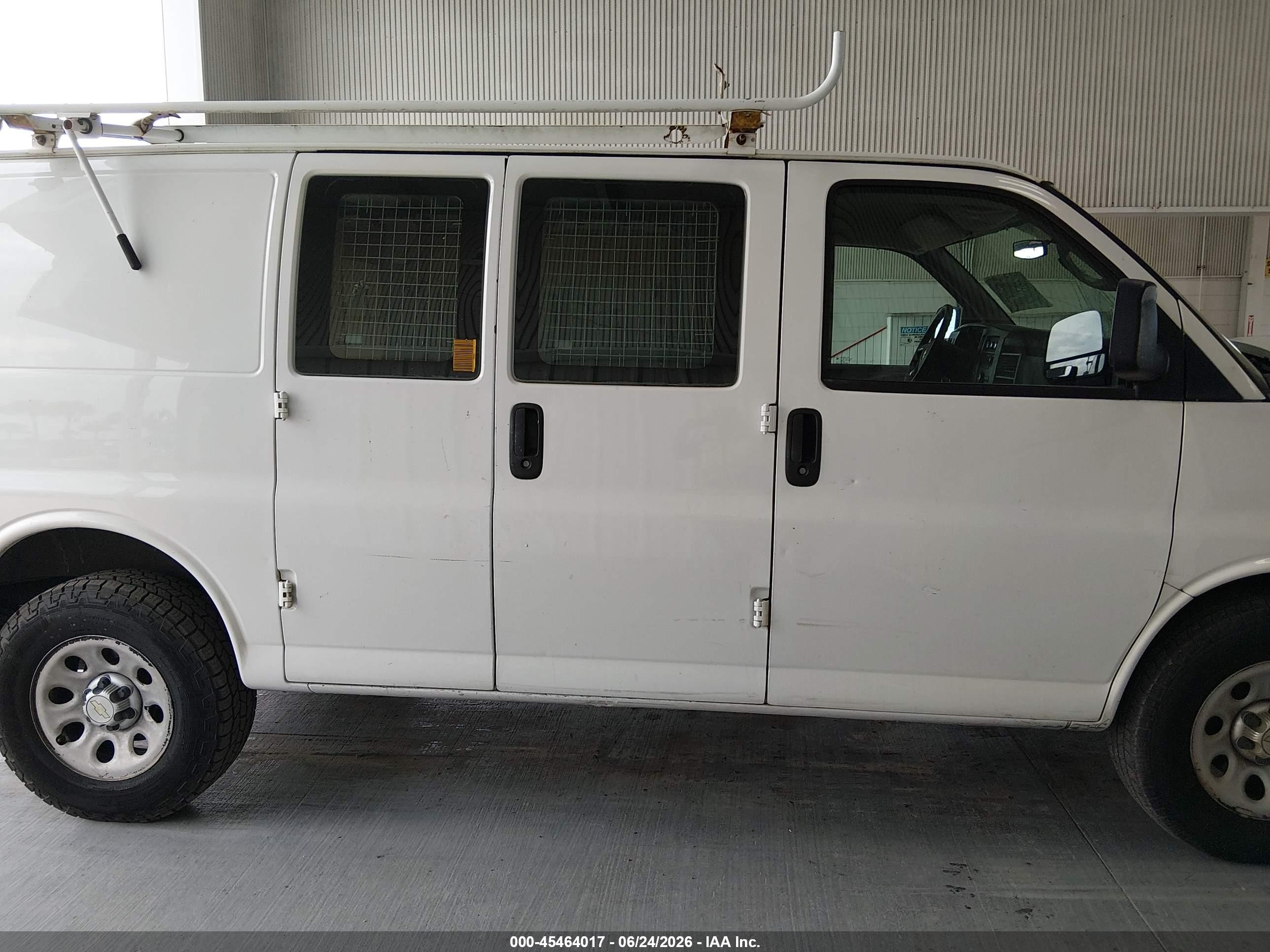 2013 Chevrolet Express 1500 Work Van Белый vin: 1GCSGAFX0D1126180