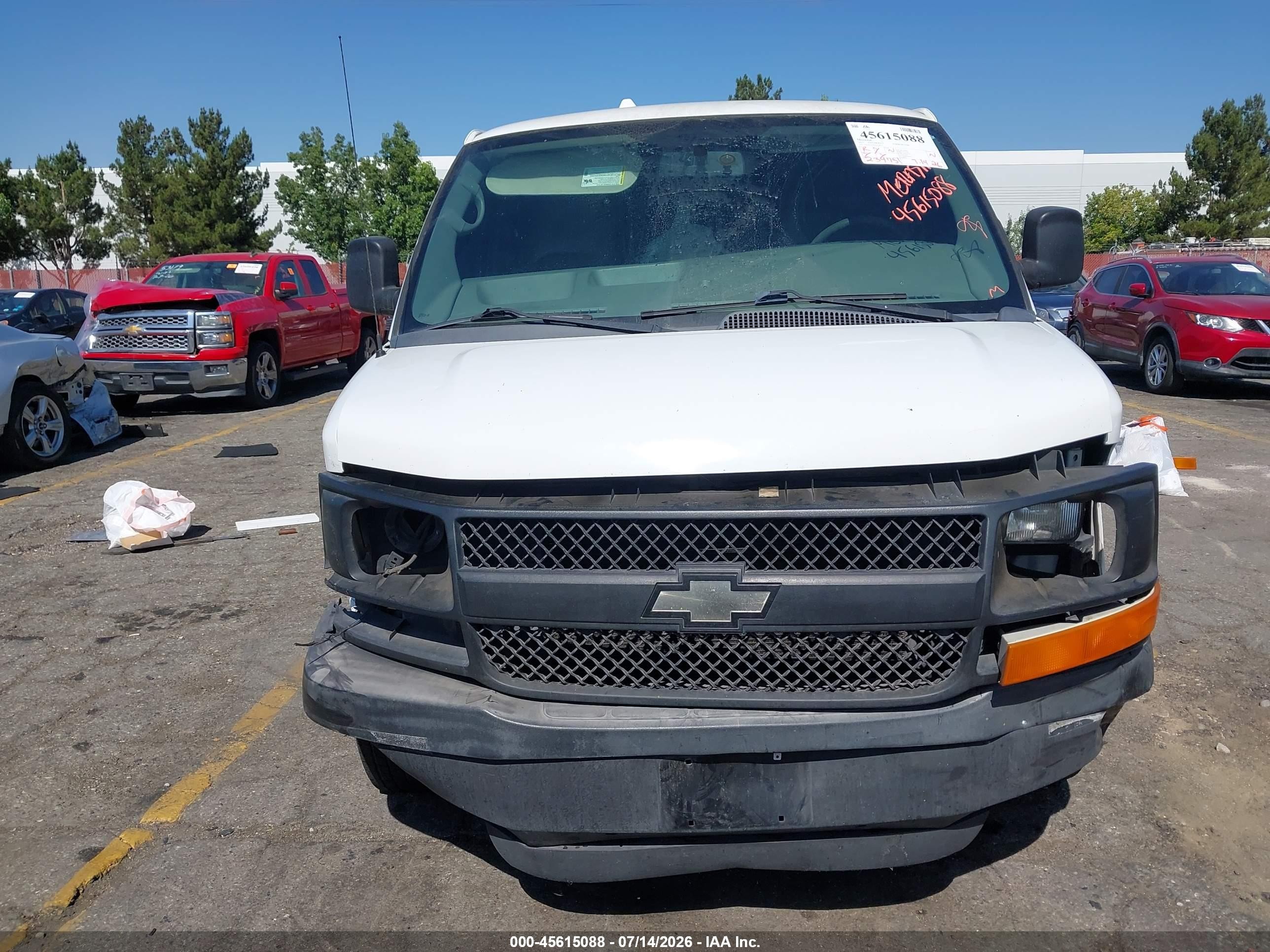 2013 Chevrolet Express 1500 Work Van Белый vin: 1GCSGAFX1D1158135