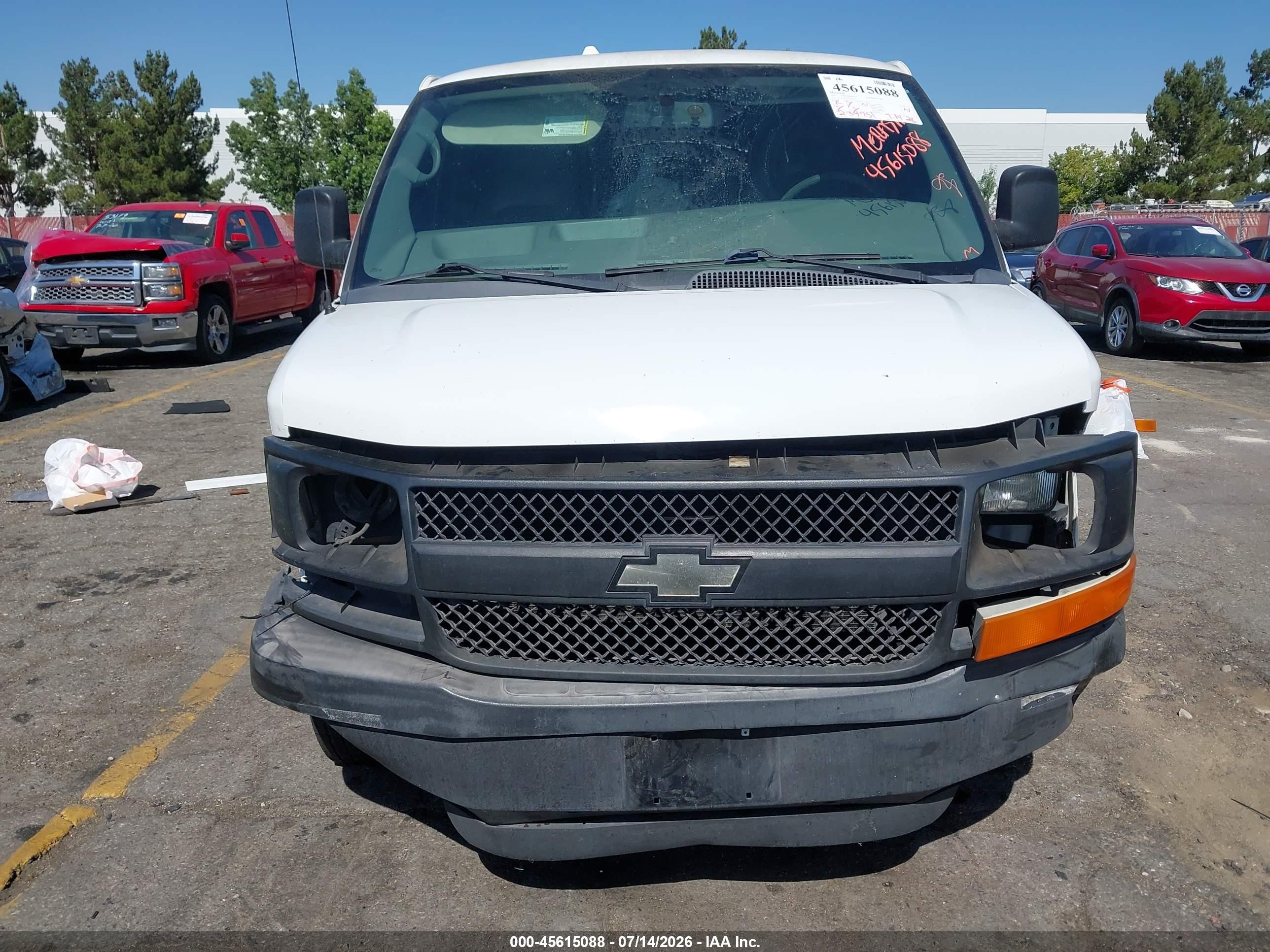 2013 Chevrolet Express 1500 Work Van Белый vin: 1GCSGAFX1D1158135
