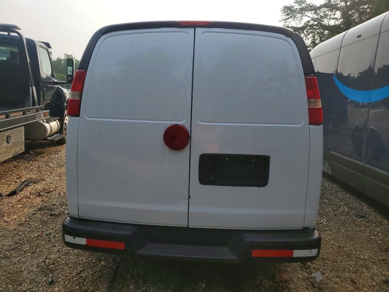 2013 Chevrolet Express G1500 White vin: 1GCSGAFX1D1158507