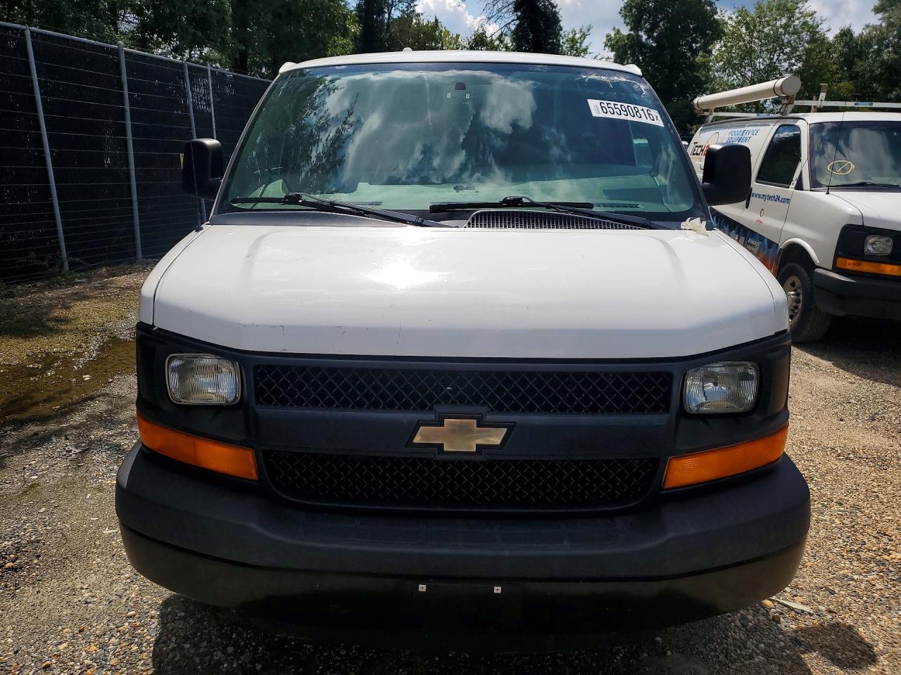 2013 Chevrolet Express G1500 White vin: 1GCSGAFX1D1158507