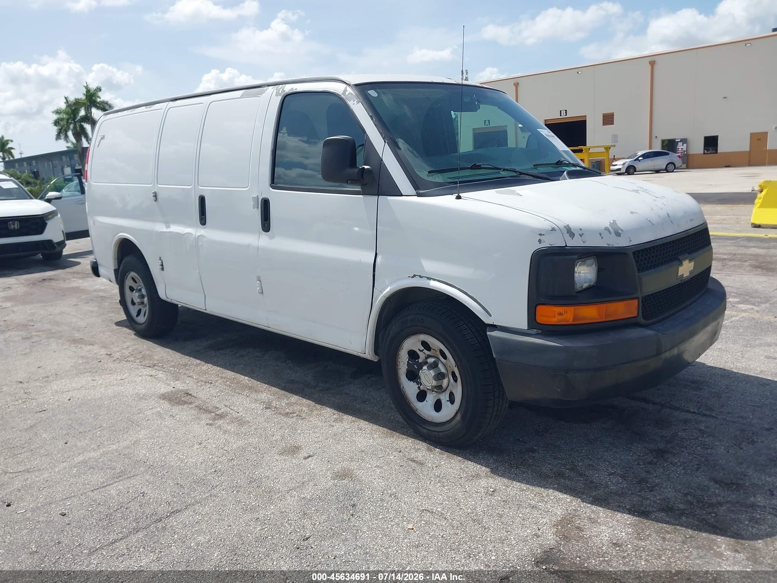 2012 Chevrolet Express 1500 Work Van White vin: 1GCSGAFX2C1103241