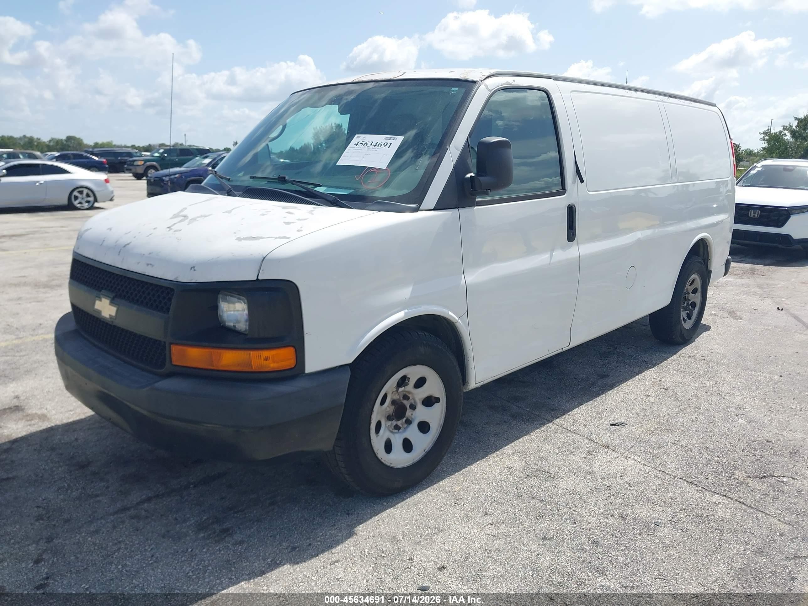 2012 Chevrolet Express 1500 Work Van White vin: 1GCSGAFX2C1103241