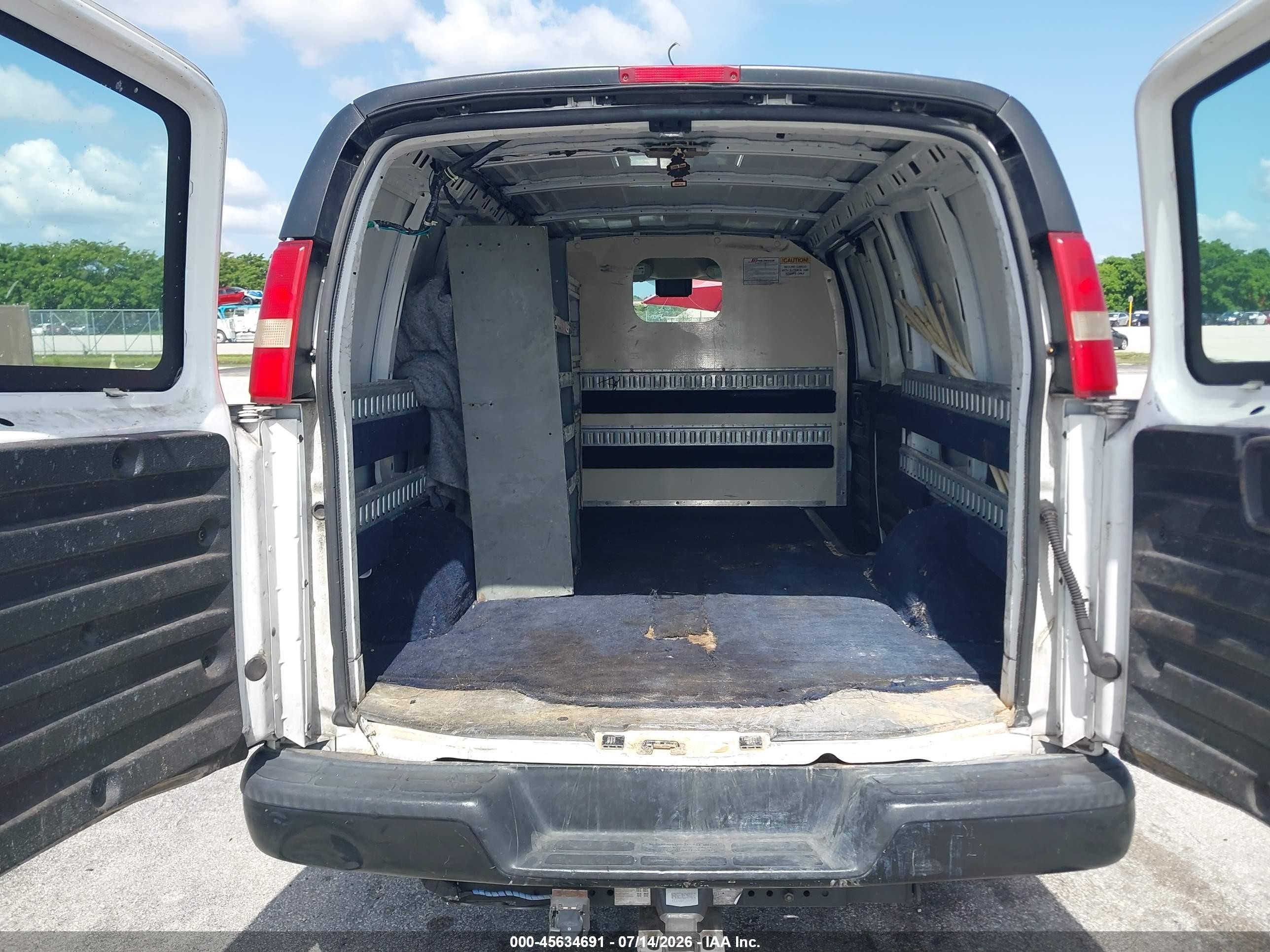 2012 Chevrolet Express 1500 Work Van White vin: 1GCSGAFX2C1103241