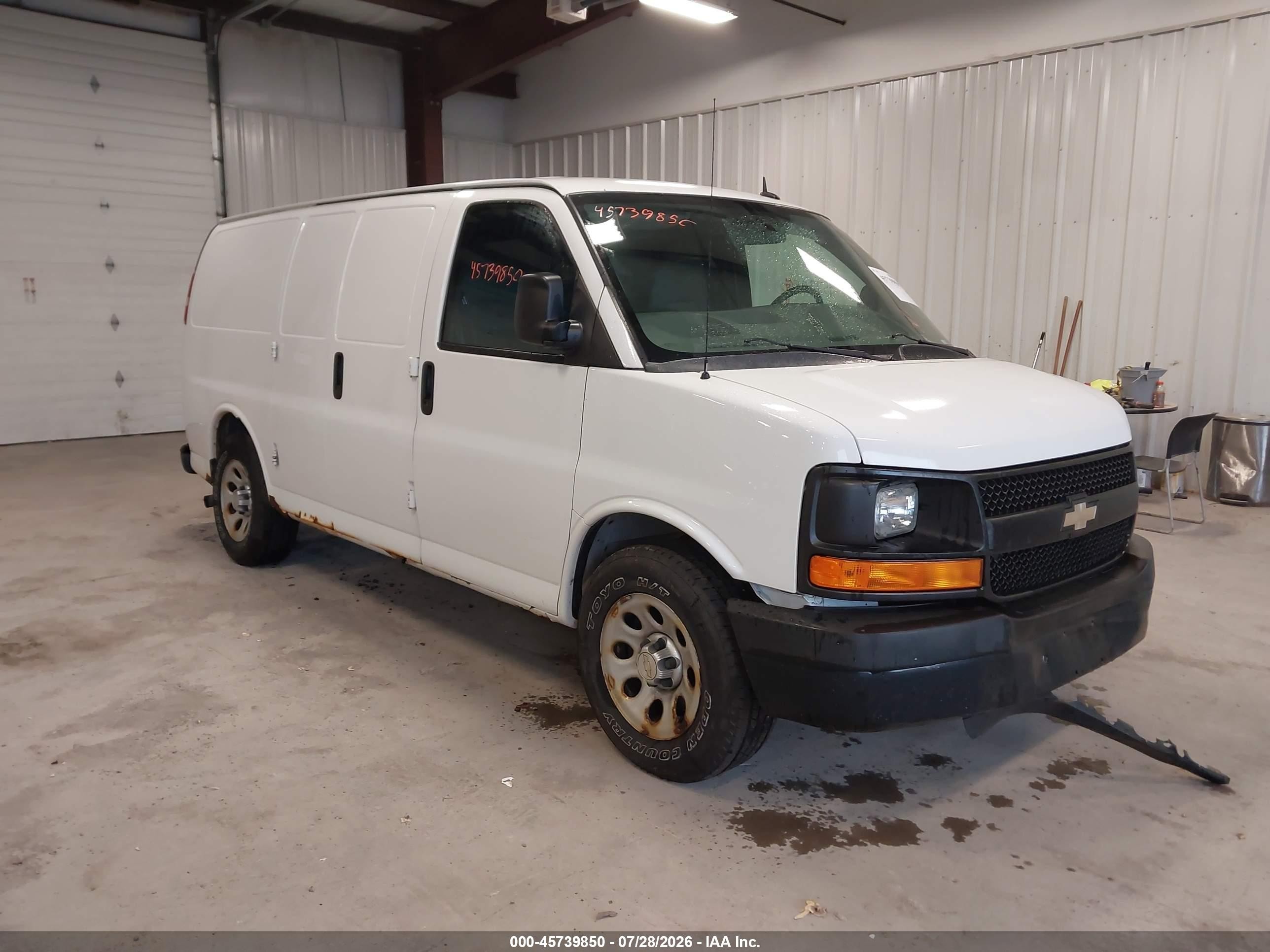 2014 Chevrolet Express 1500 Work Van White vin: 1GCSGAFX2E1143354