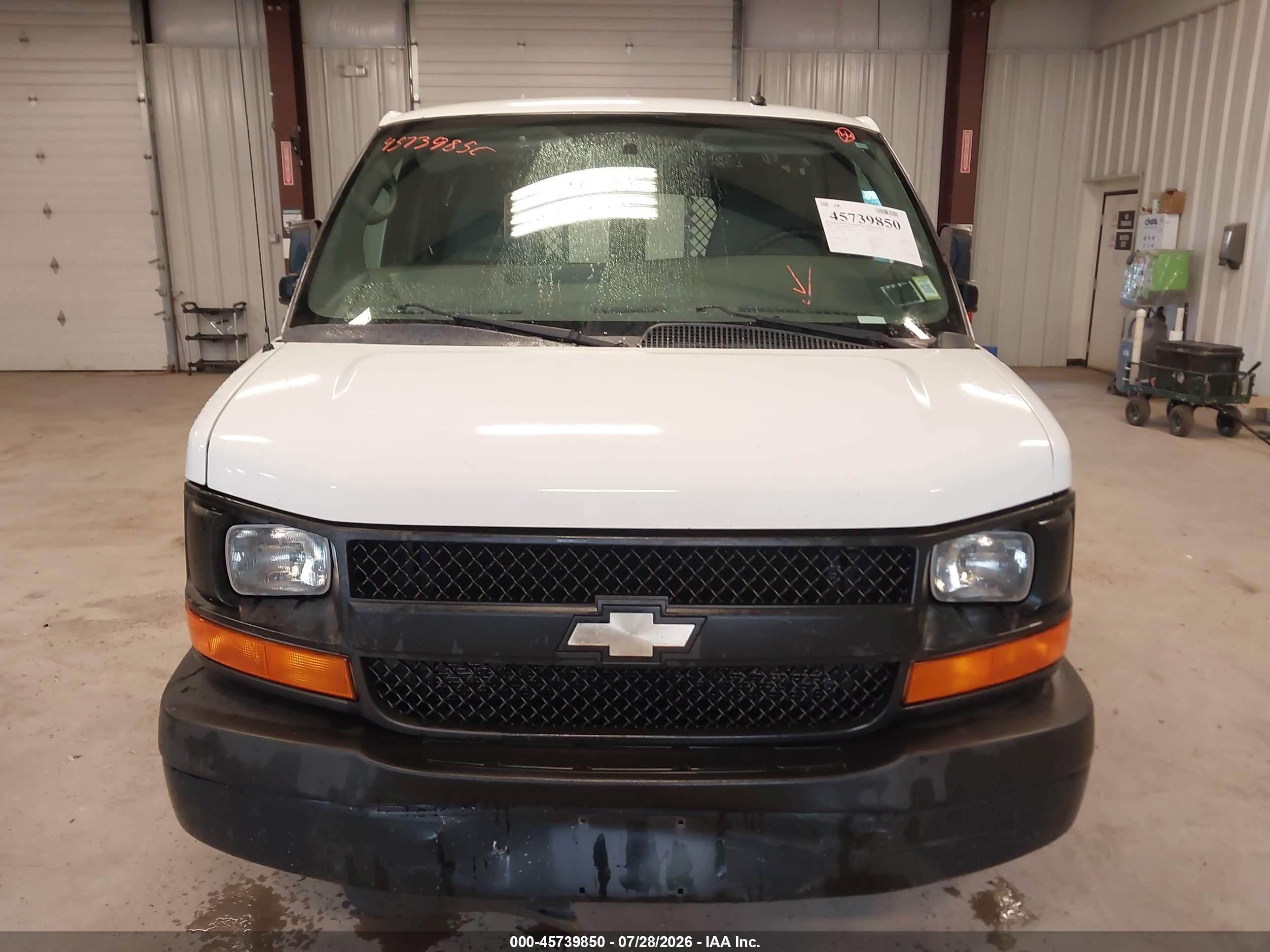 2014 Chevrolet Express 1500 Work Van White vin: 1GCSGAFX2E1143354