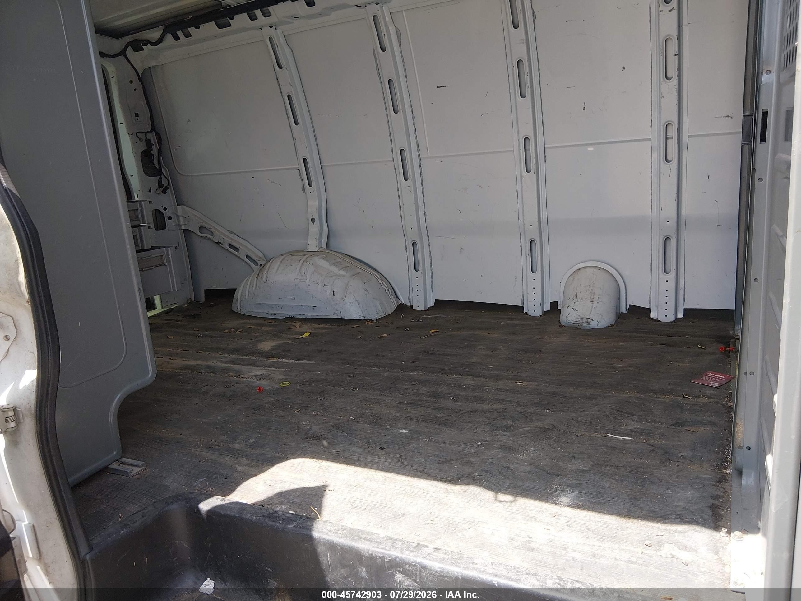 2011 Chevrolet Express 1500 Work Van White vin: 1GCSGAFX3B1175760