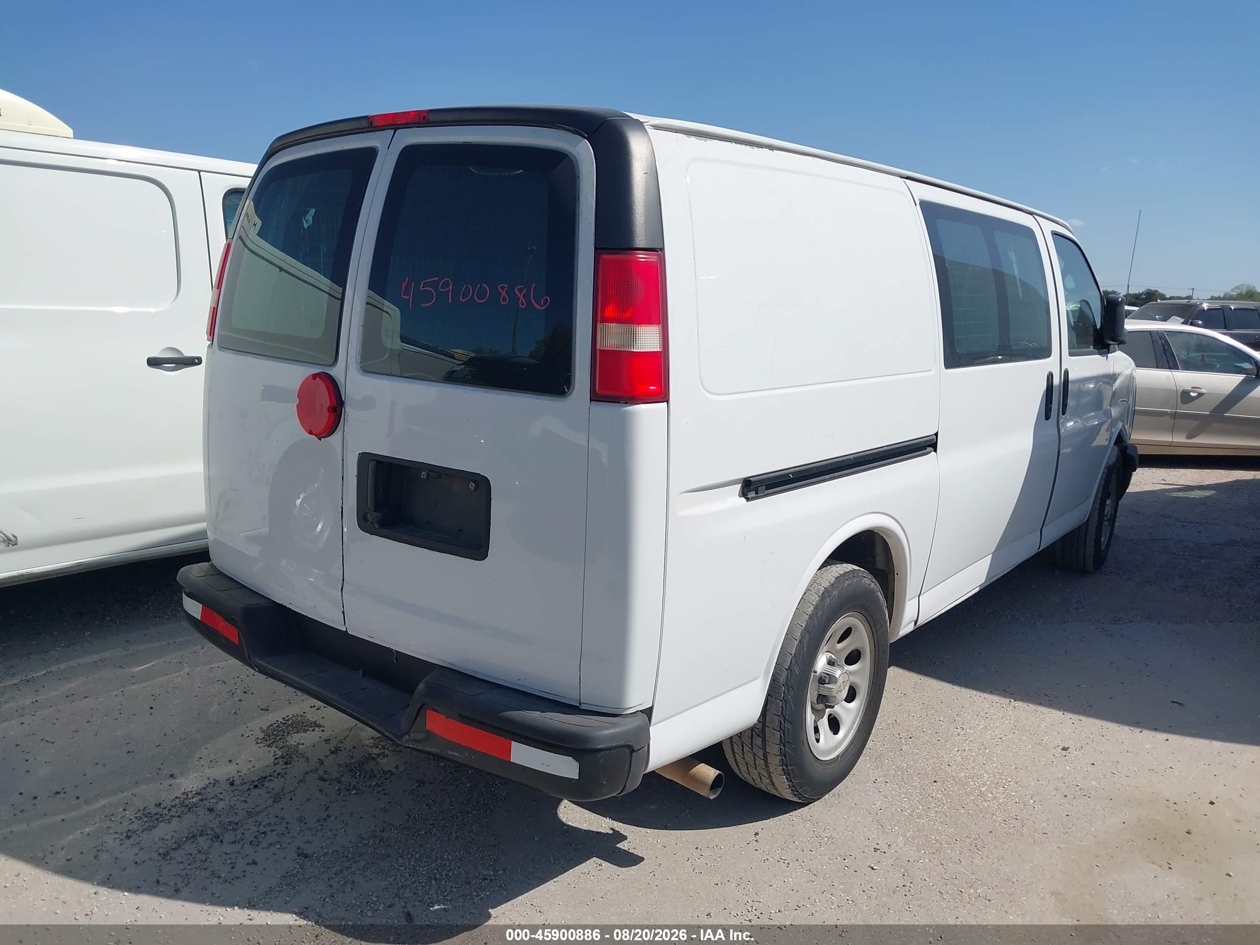 2013 Chevrolet Express 1500 Work Van White vin: 1GCSGAFX3D1168603