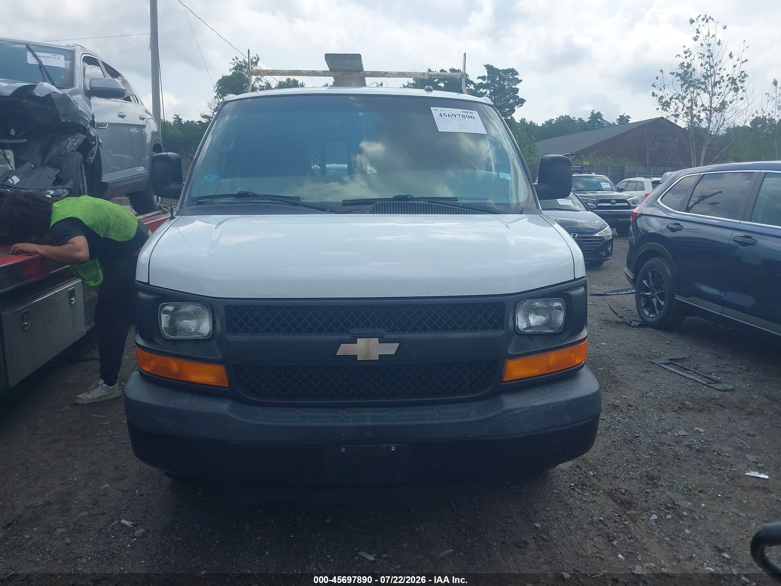 2013 Chevrolet Express 1500 Work Van White vin: 1GCSGAFX3D1188236
