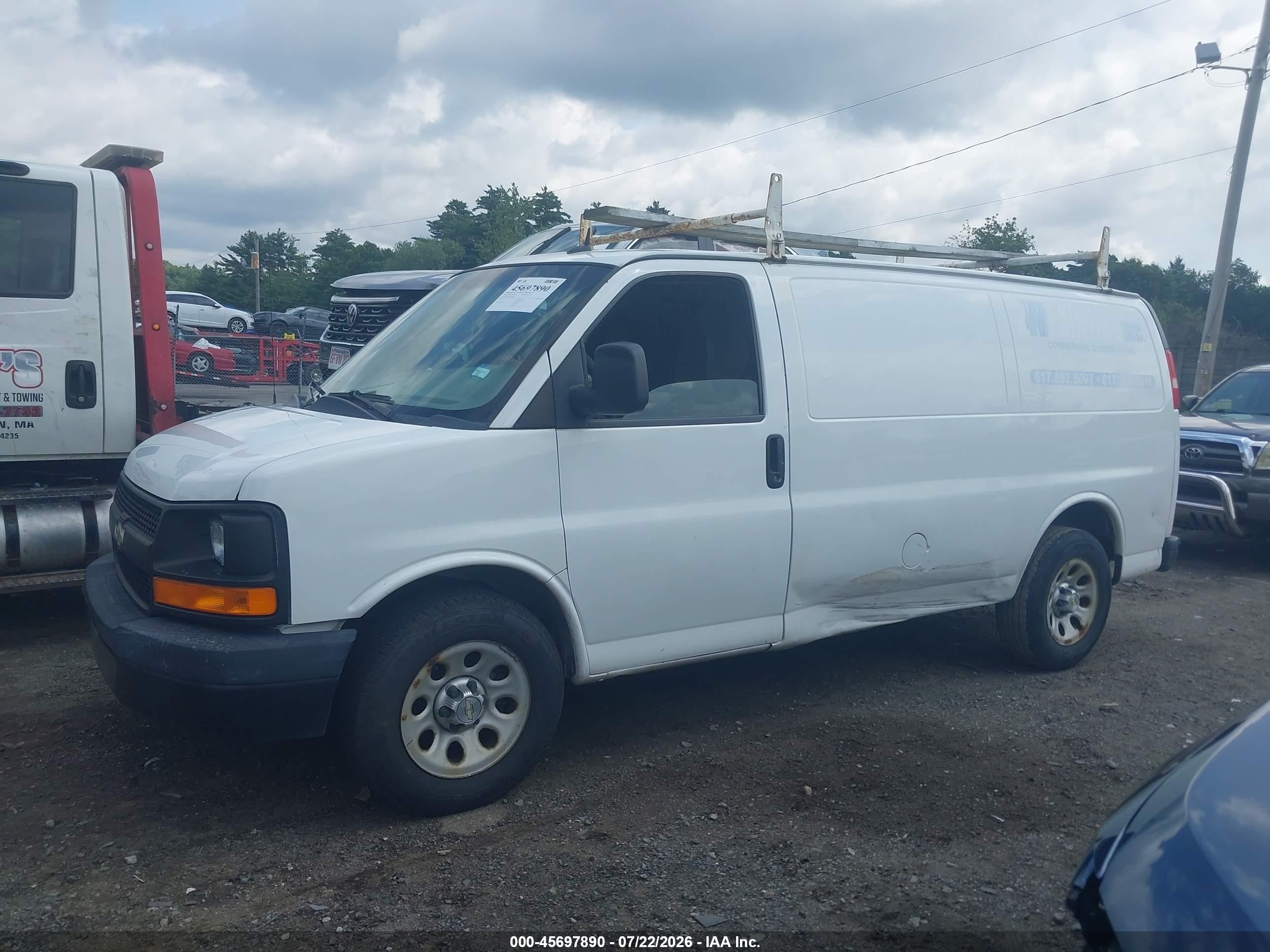 2013 Chevrolet Express 1500 Work Van White vin: 1GCSGAFX3D1188236