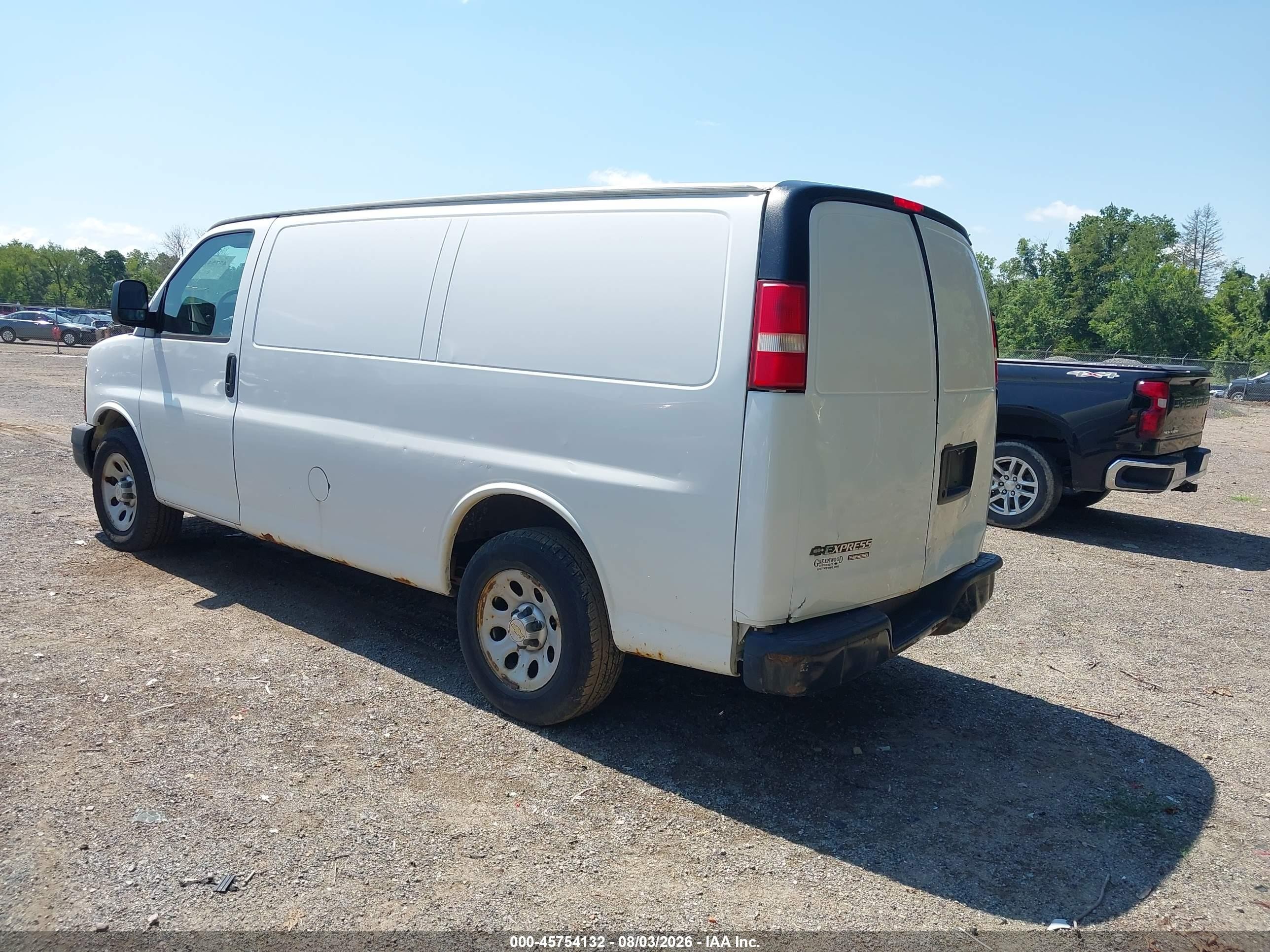 2014 Chevrolet Express 1500 Work Van White vin: 1GCSGAFX3E1119600