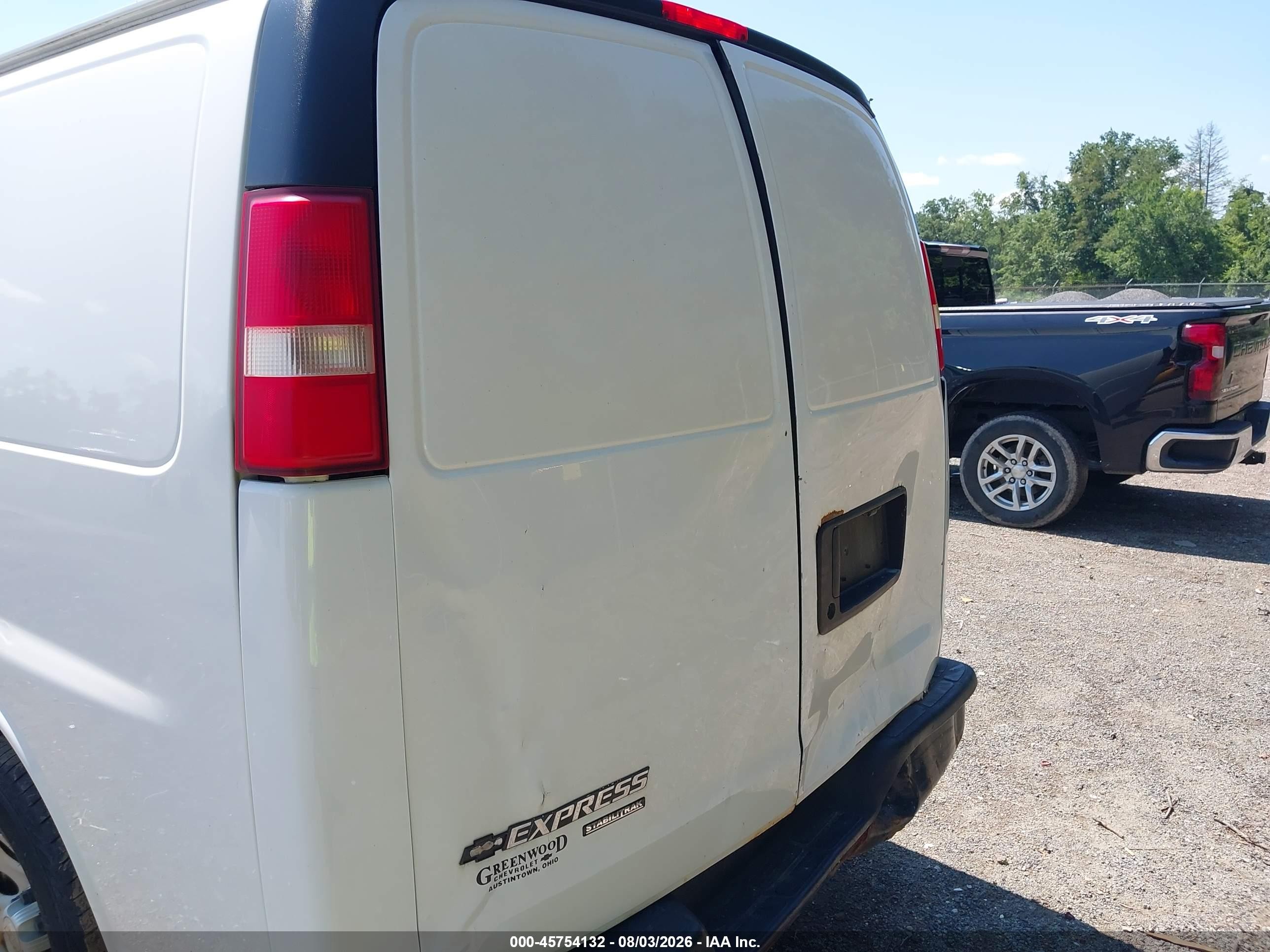 2014 Chevrolet Express 1500 Work Van White vin: 1GCSGAFX3E1119600