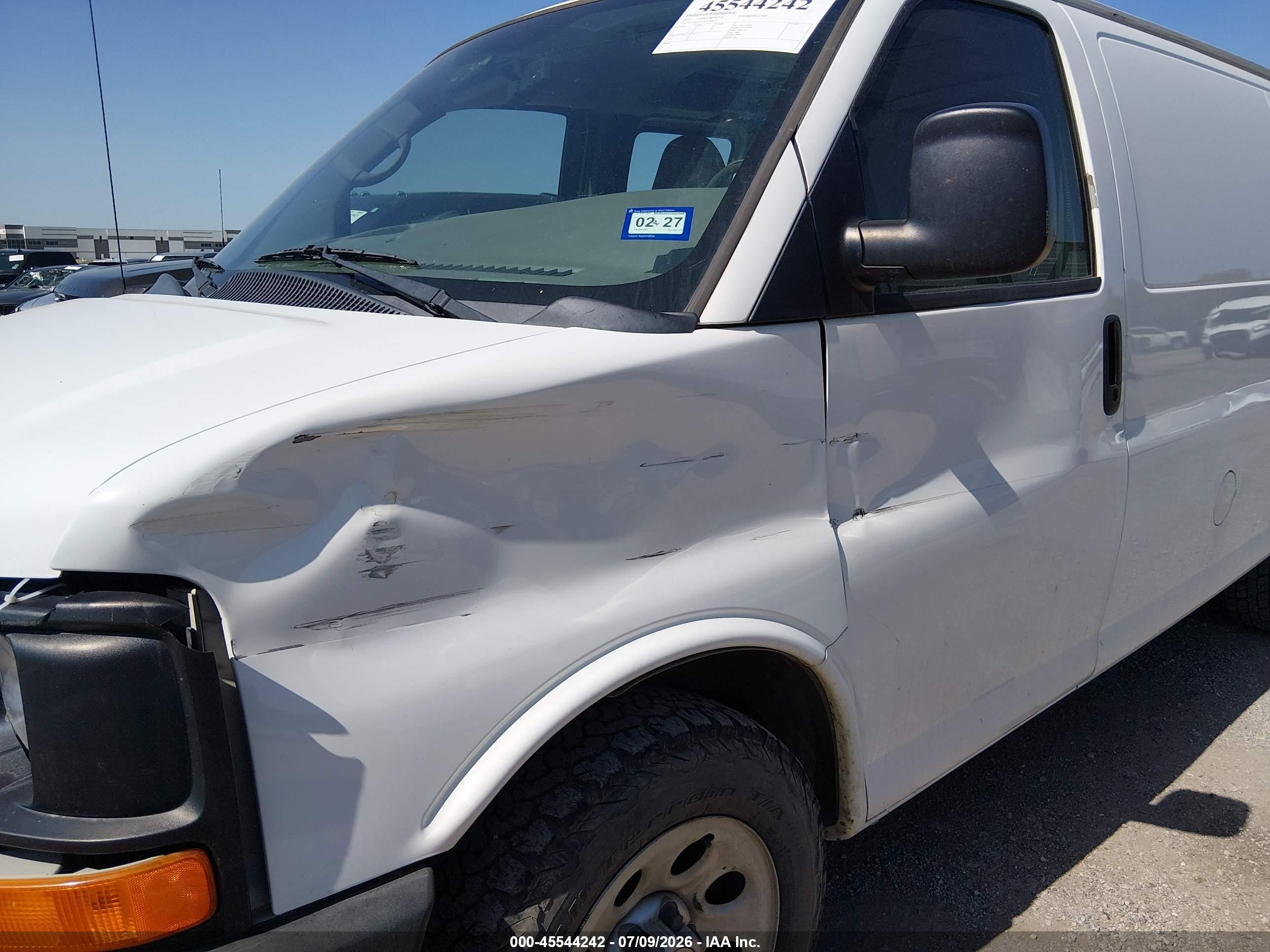 2011 Chevrolet Express 1500 Work Van White vin: 1GCSGAFX4B1104177
