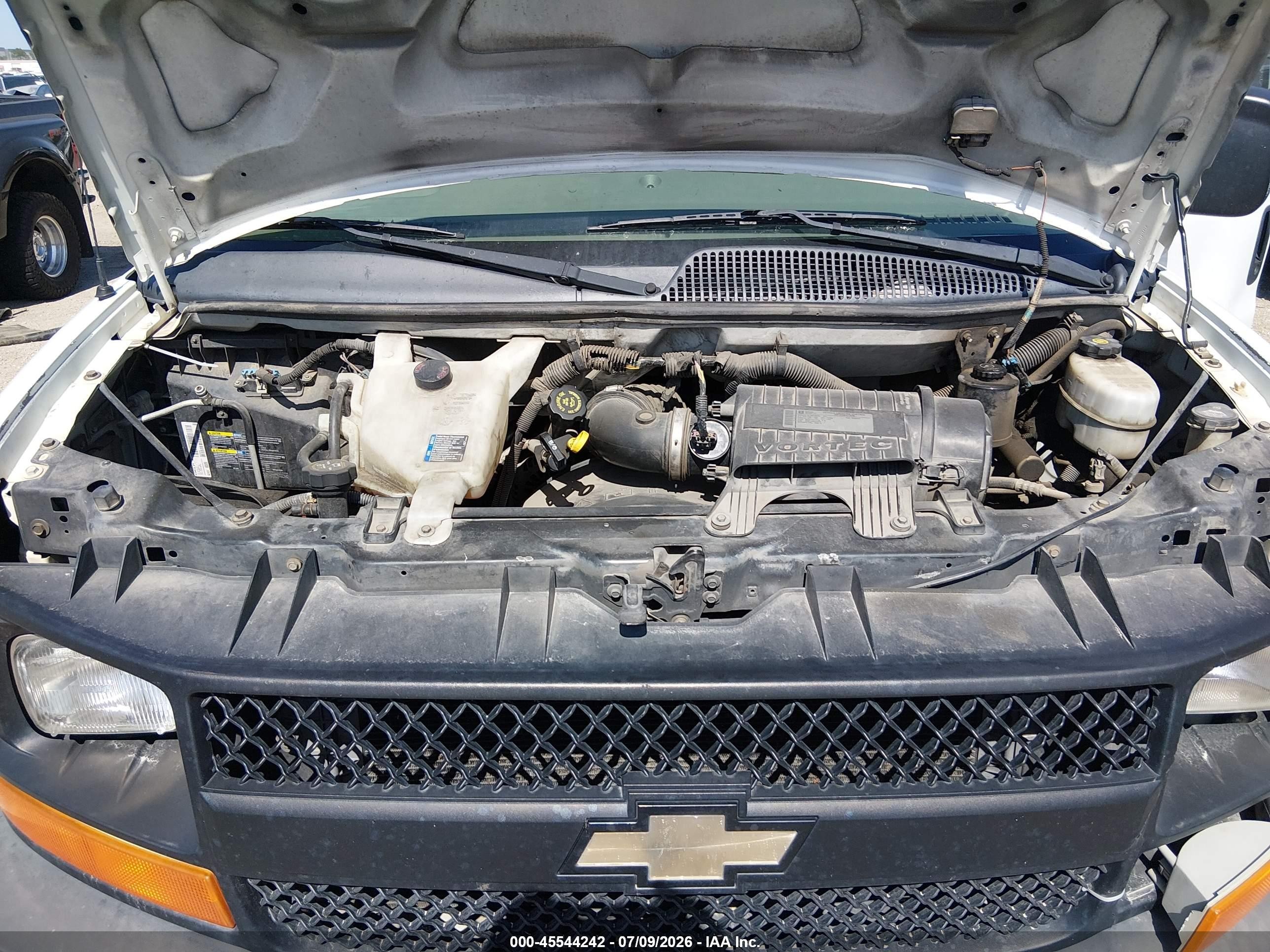 2011 Chevrolet Express 1500 Work Van White vin: 1GCSGAFX4B1104177