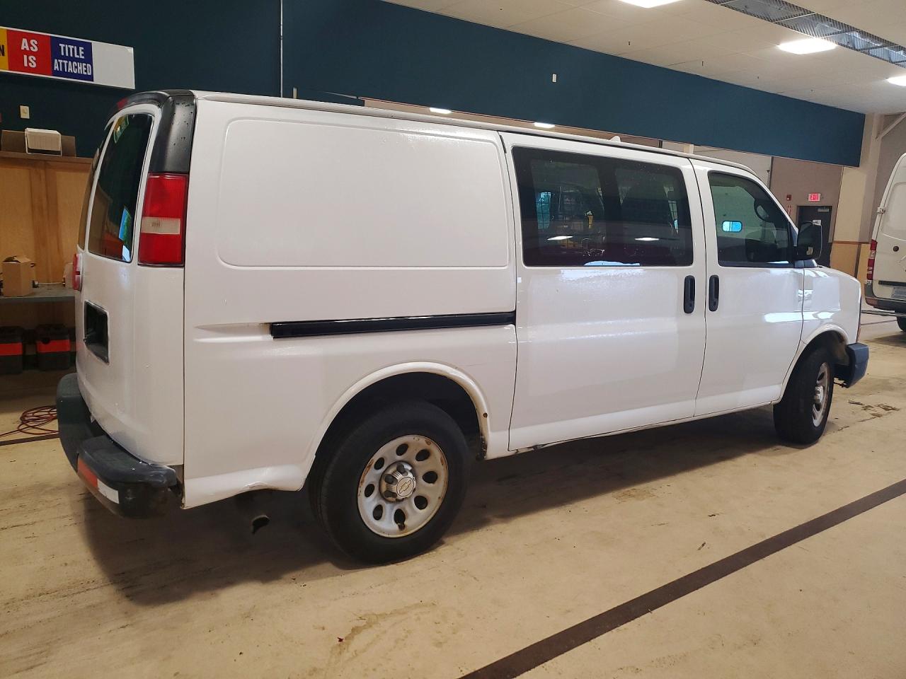 2013 Chevy Express G1500 Cargo White vin: 1GCSGAFX4D1162082