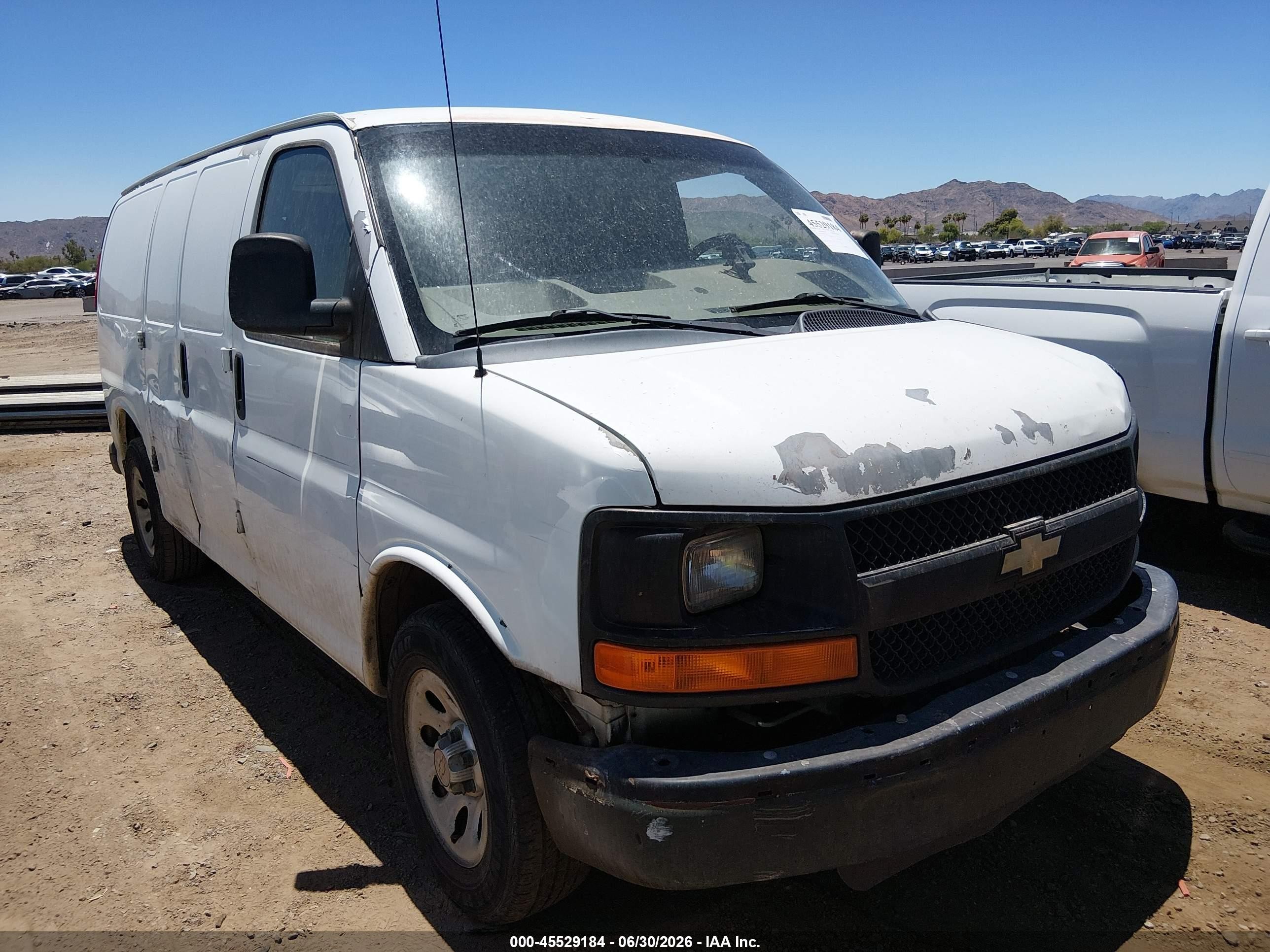 2011 Chevrolet Express 1500 Work Van White vin: 1GCSGAFX5B1111929