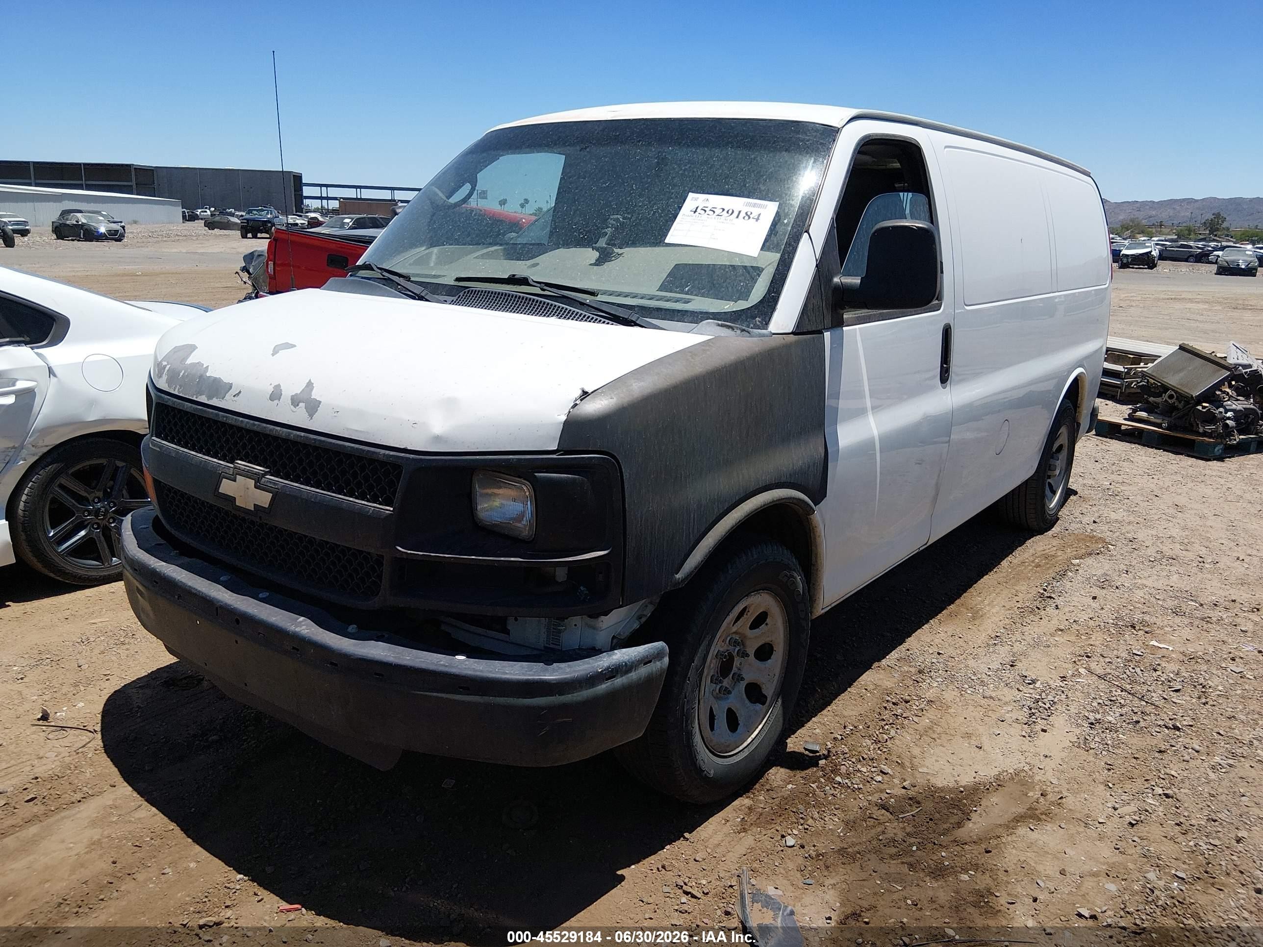 2011 Chevrolet Express 1500 Work Van White vin: 1GCSGAFX5B1111929