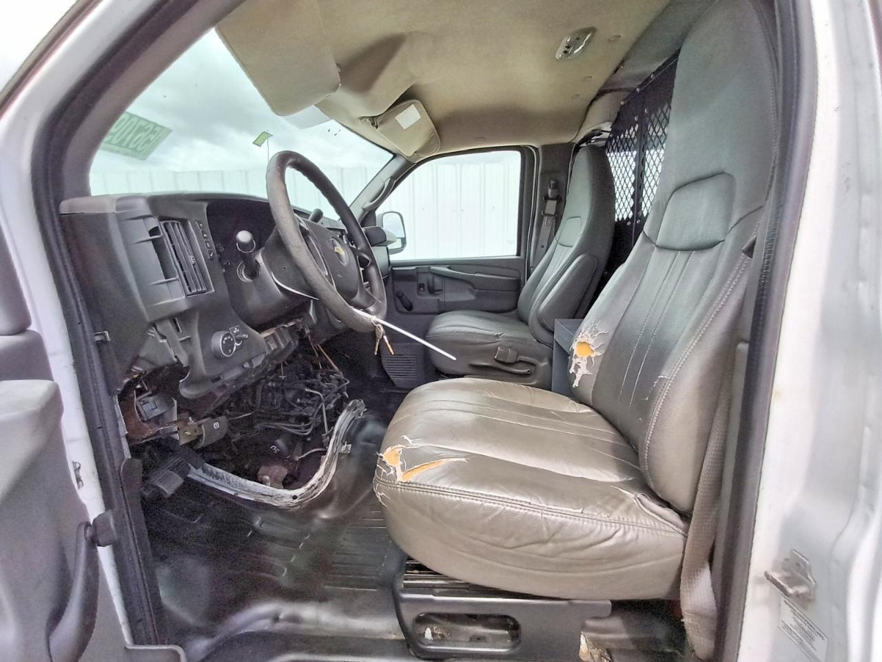 2012 Chevrolet Express G1500 Ls White vin: 1GCSGAFX5C1139635
