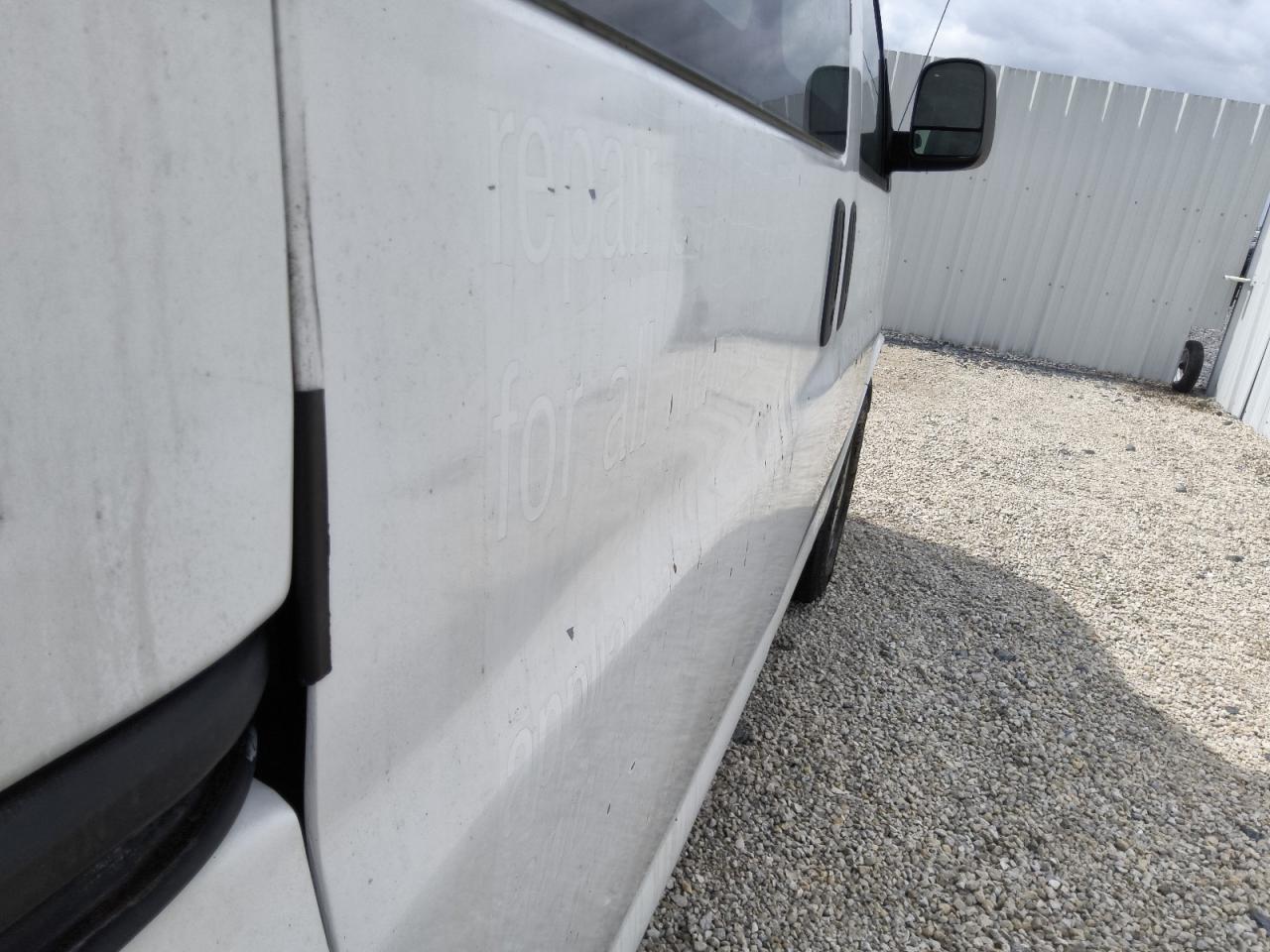 2012 Chevrolet Express G1500 Ls White vin: 1GCSGAFX5C1139635 Damage: Right Sliding Door, Heavy Scratch, 1 To 2 Inches