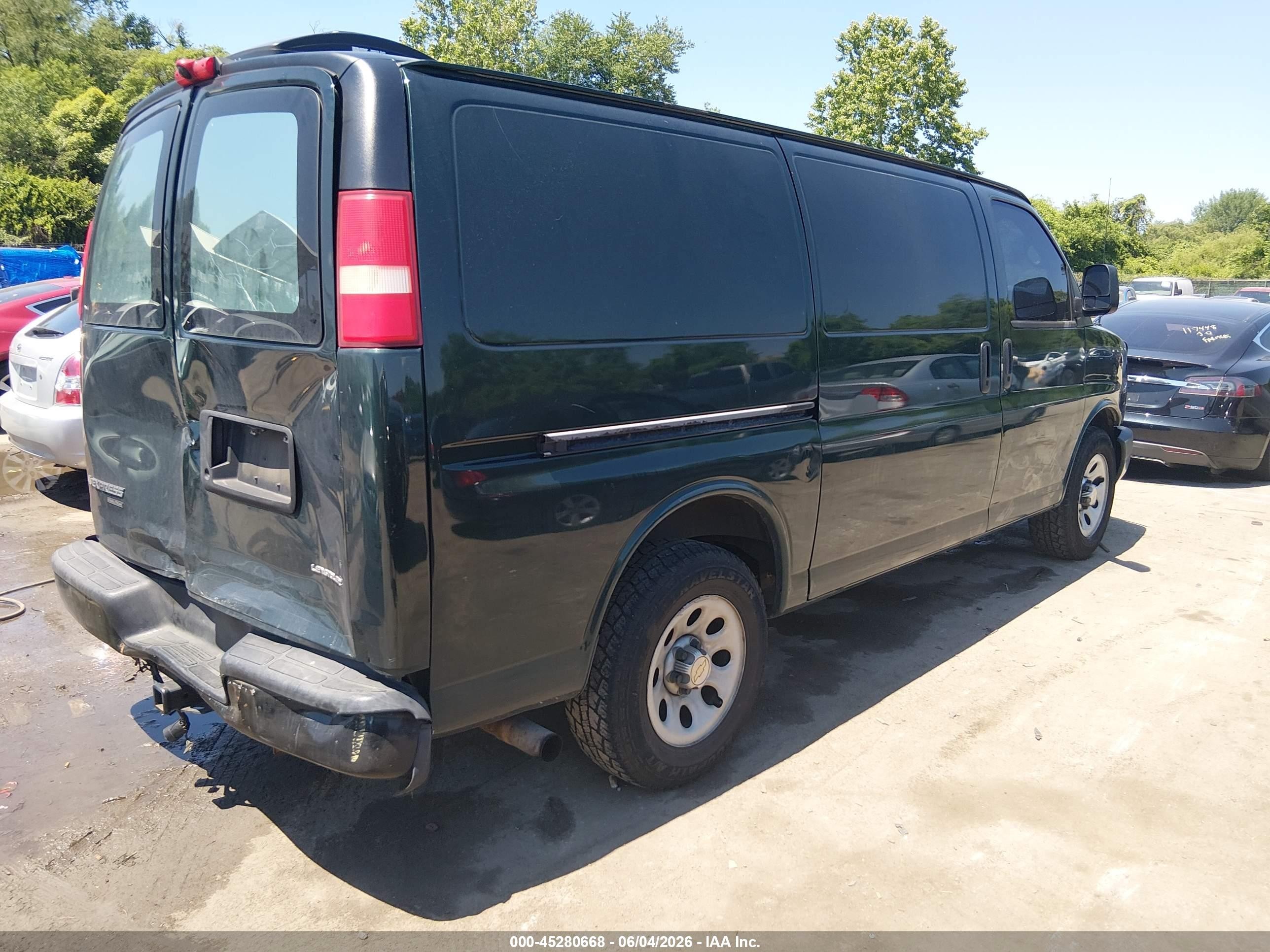2012 Chevrolet Express 1500 Work Van Green vin: 1GCSGAFX5C1192187