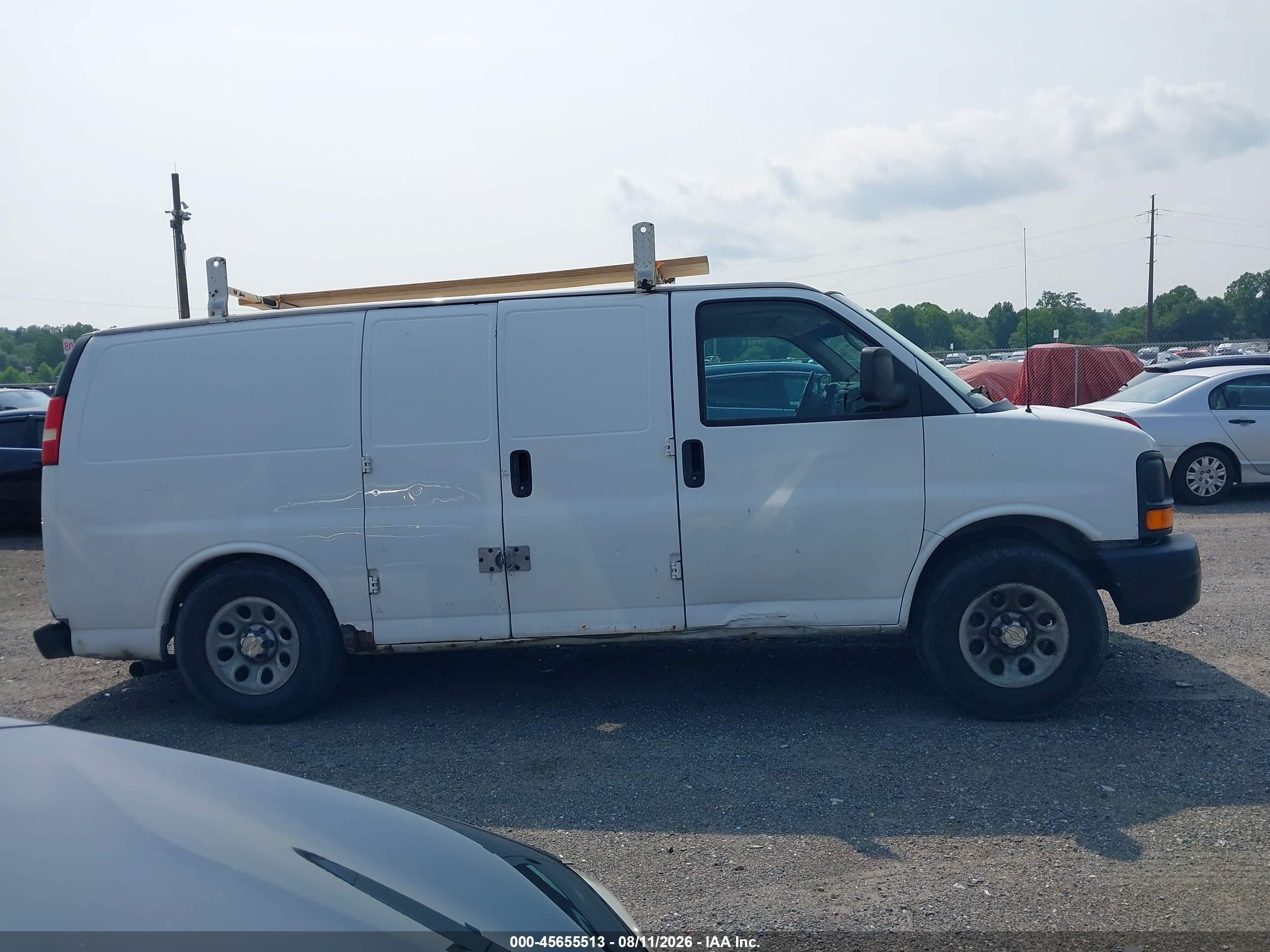 2014 Chevrolet Express 1500 Work Van White vin: 1GCSGAFX5E1126368