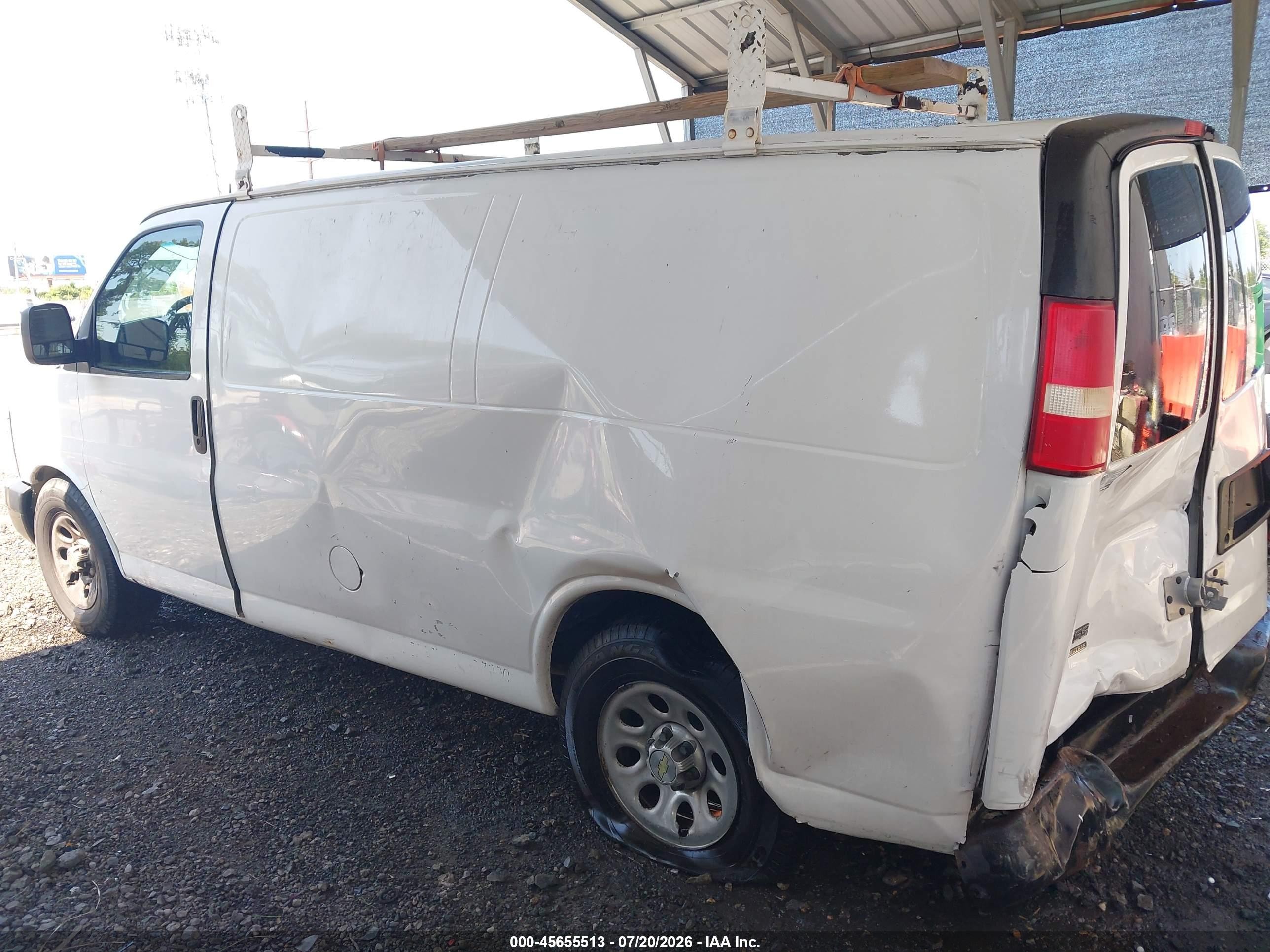 2014 Chevrolet Express 1500 Work Van White vin: 1GCSGAFX5E1126368