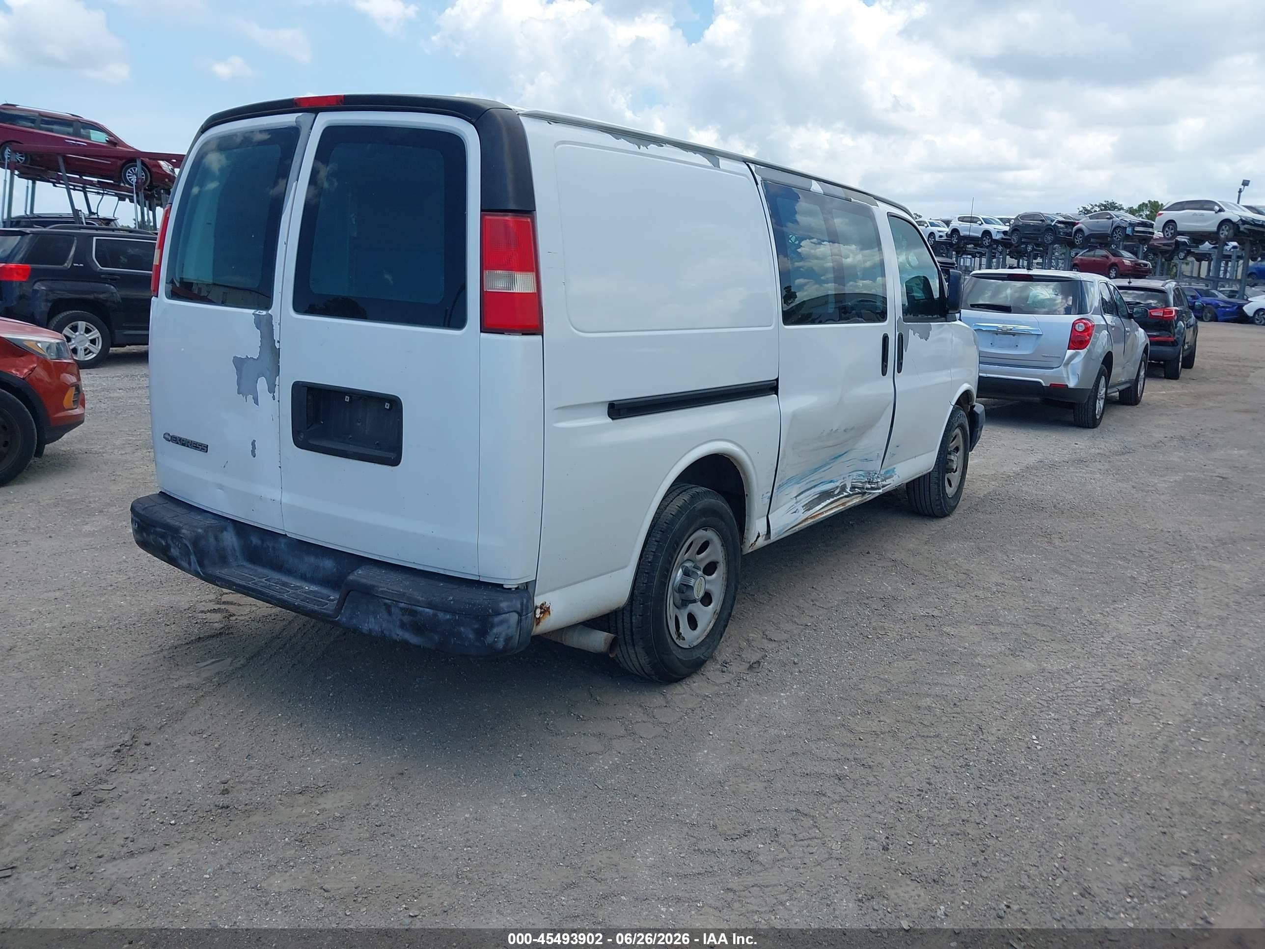 2011 Chevrolet Express 1500 Work Van White vin: 1GCSGAFX6B1187420