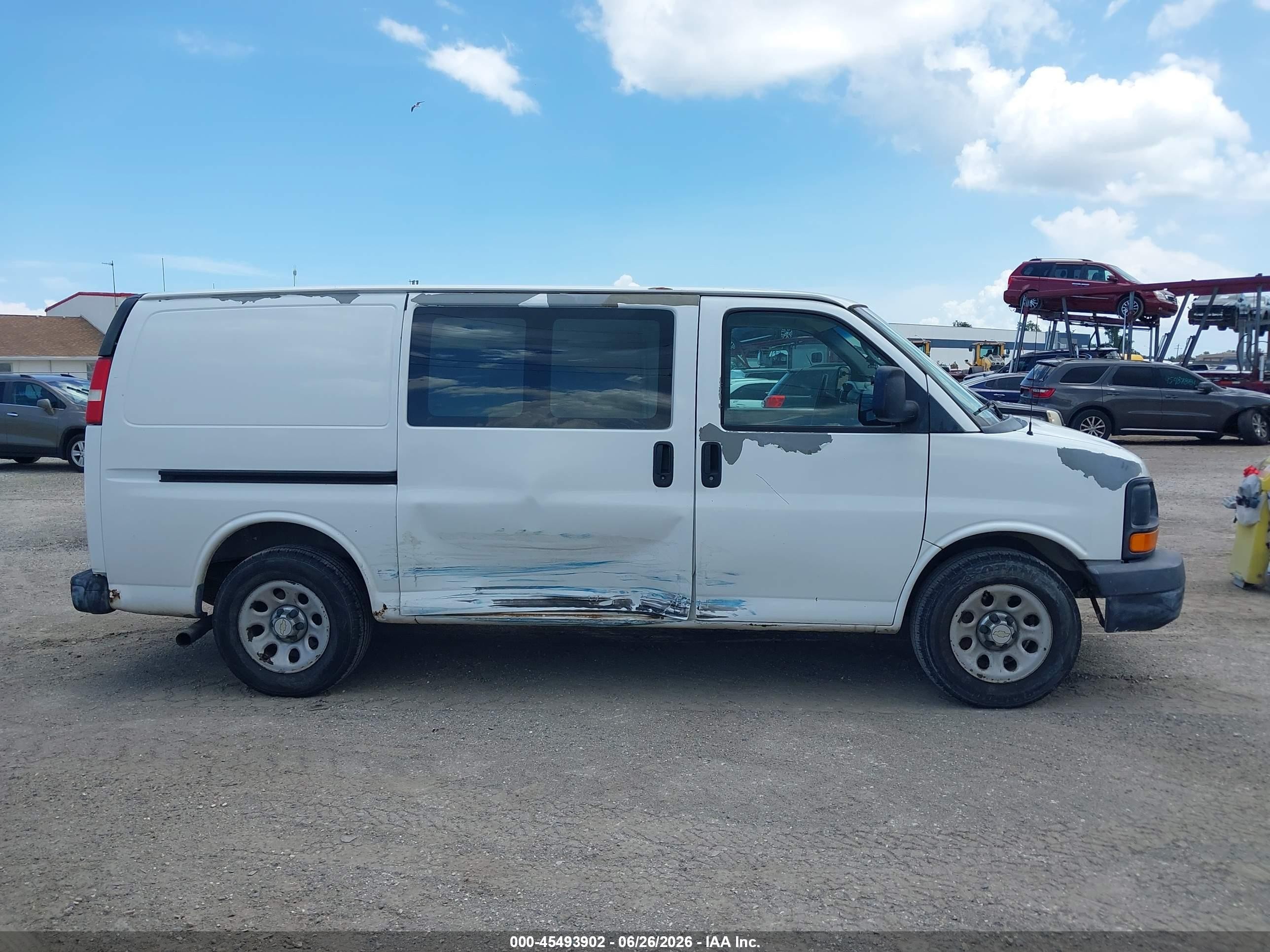 2011 Chevrolet Express 1500 Work Van White vin: 1GCSGAFX6B1187420