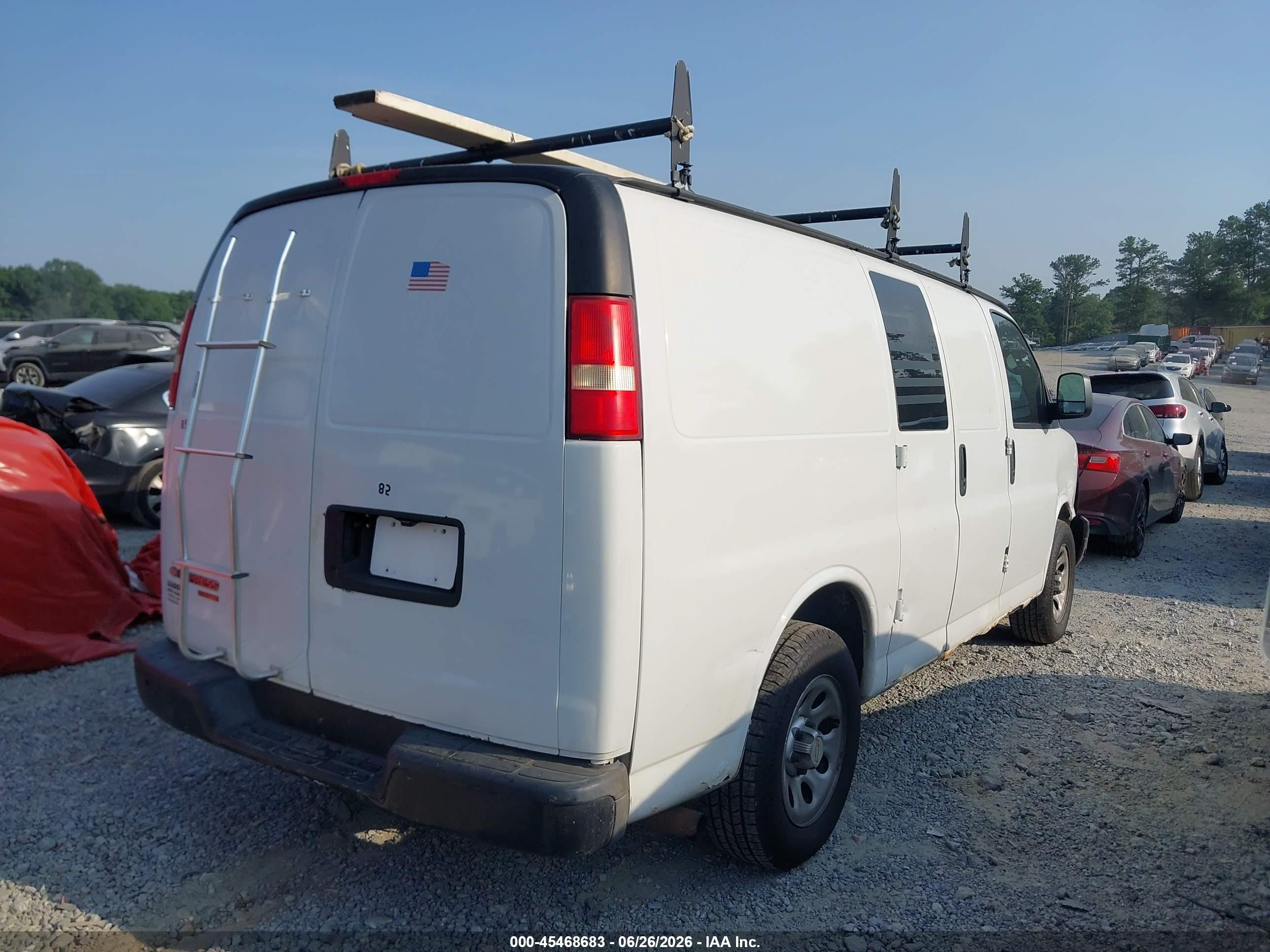 2012 Chevrolet Express 1500 Work Van White vin: 1GCSGAFX6C1104926