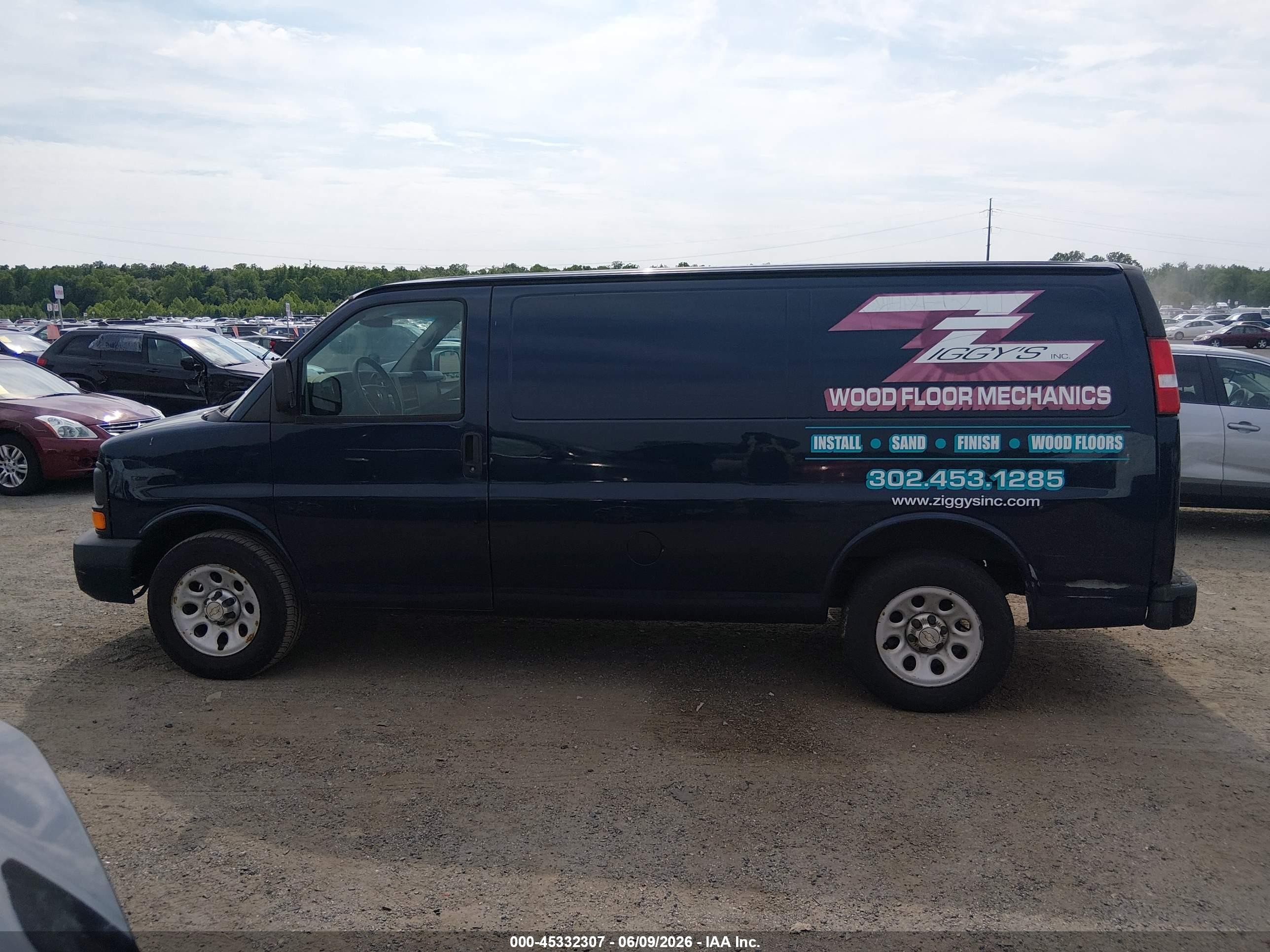 2013 Chevrolet Express 1500 Work Van Blue vin: 1GCSGAFX6D1155876