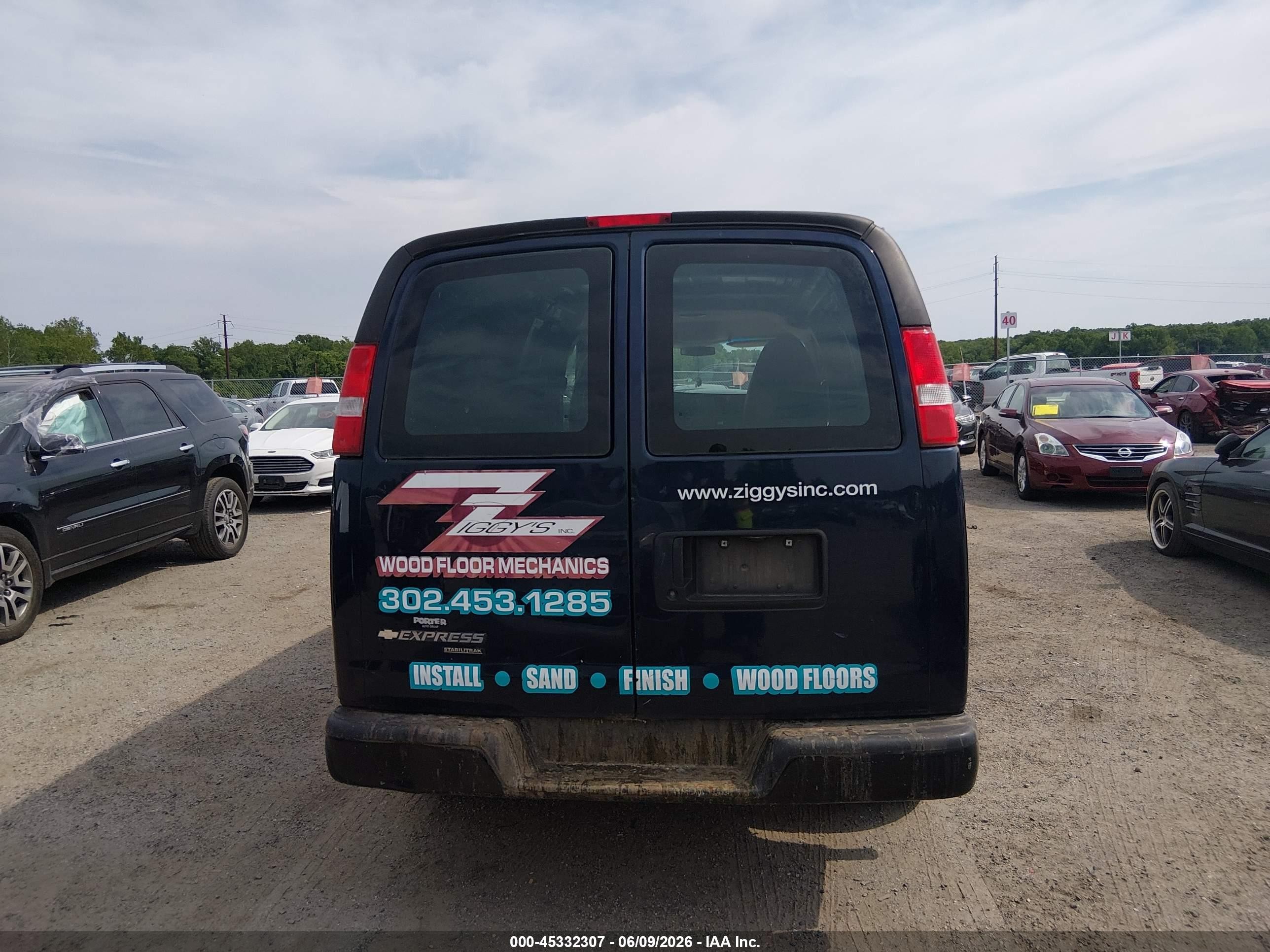 2013 Chevrolet Express 1500 Work Van Blue vin: 1GCSGAFX6D1155876