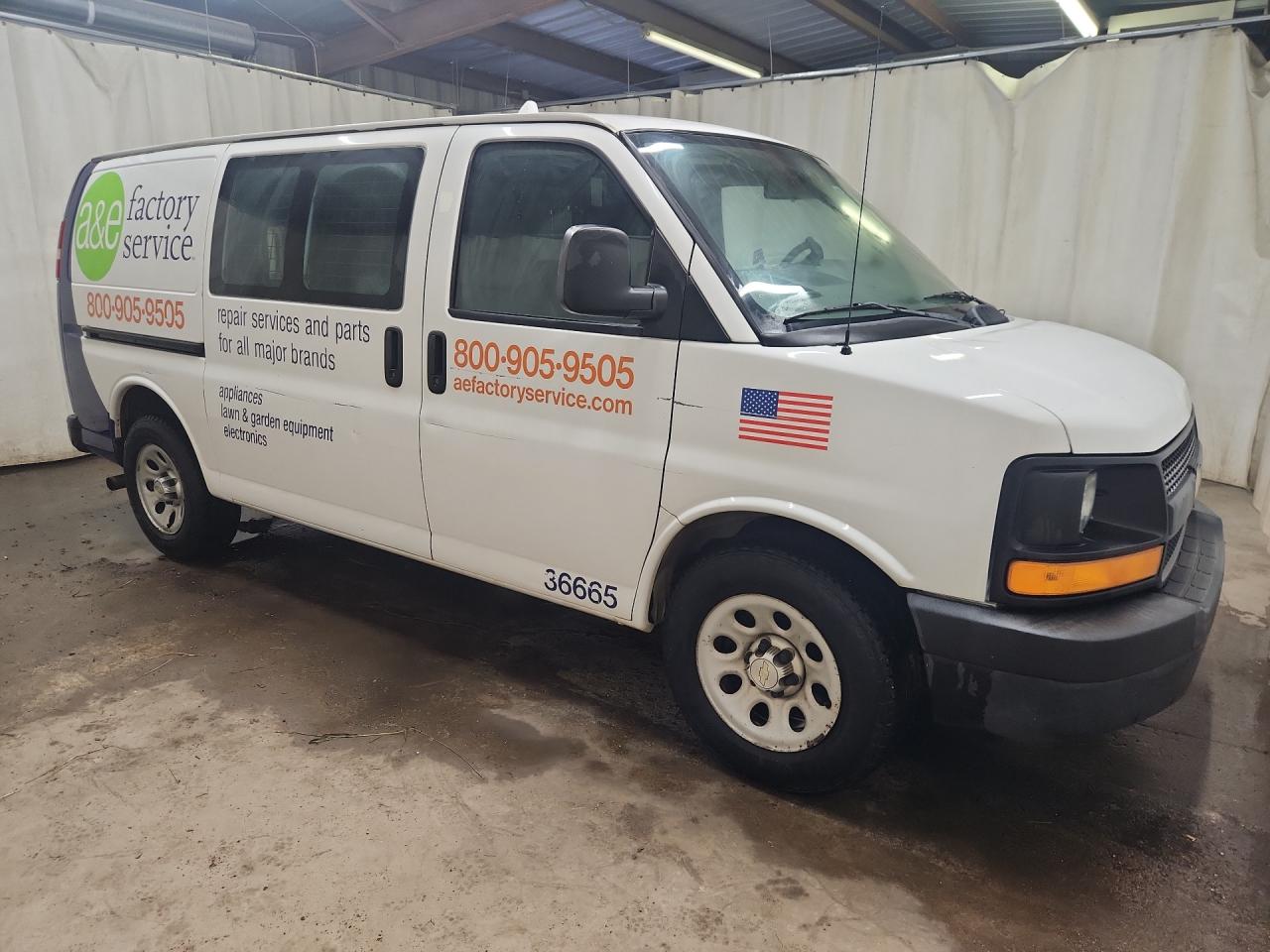 2013 Chevrolet Express G1500 White vin: 1GCSGAFX6D1182401 Damage: Right Front Door, Dent(S) W/ Paint Dmg, > 12 Inches