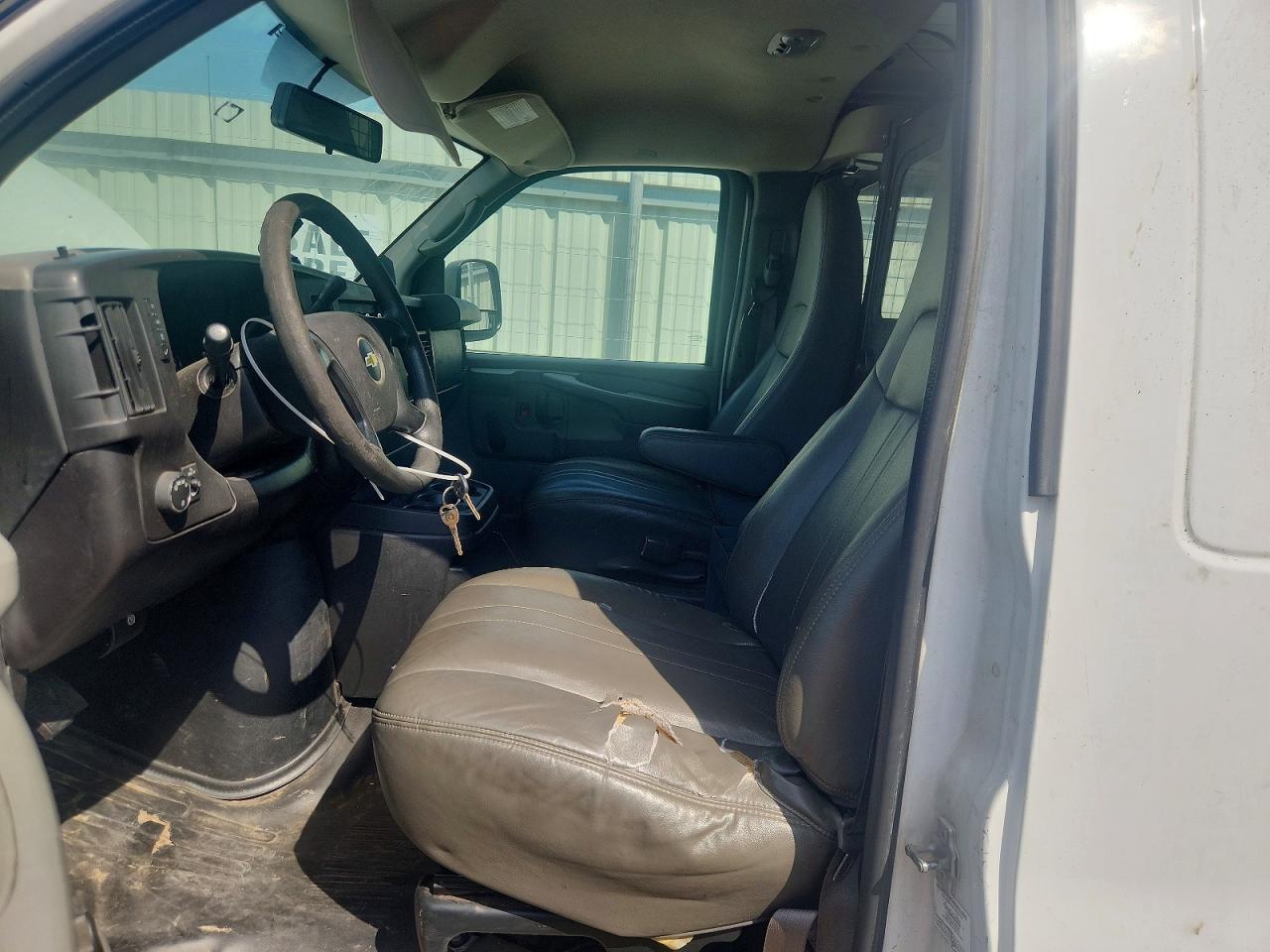 2013 Chevrolet Express G1500 Белый vin: 1GCSGAFX6D1182401