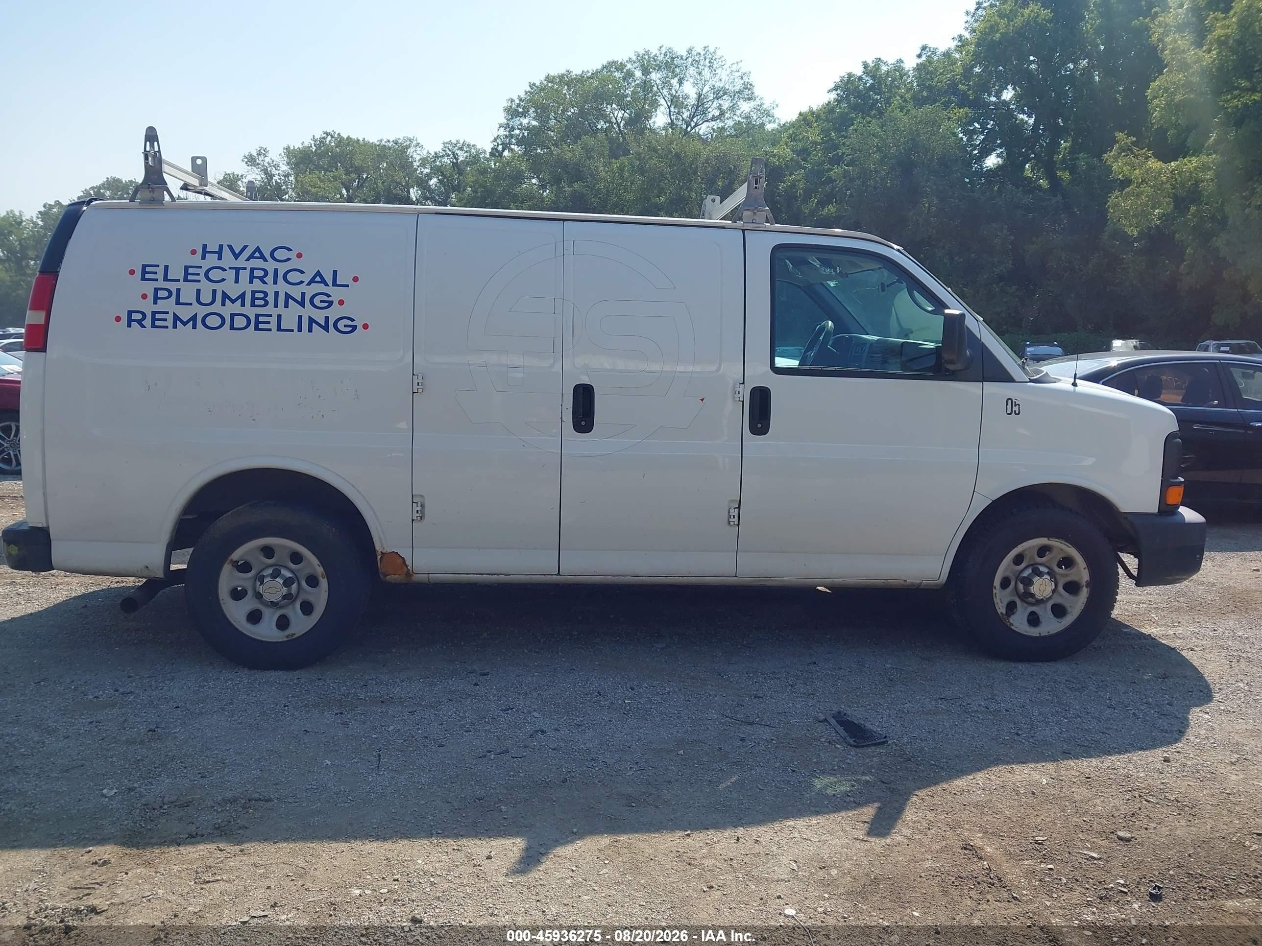 2014 Chevrolet Express 1500 Work Van White vin: 1GCSGAFX6E1107568