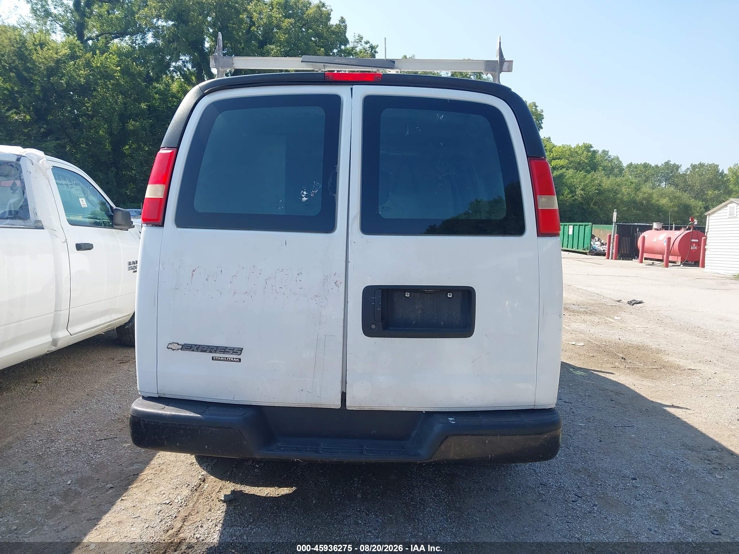 2014 Chevrolet Express 1500 Work Van White vin: 1GCSGAFX6E1107568