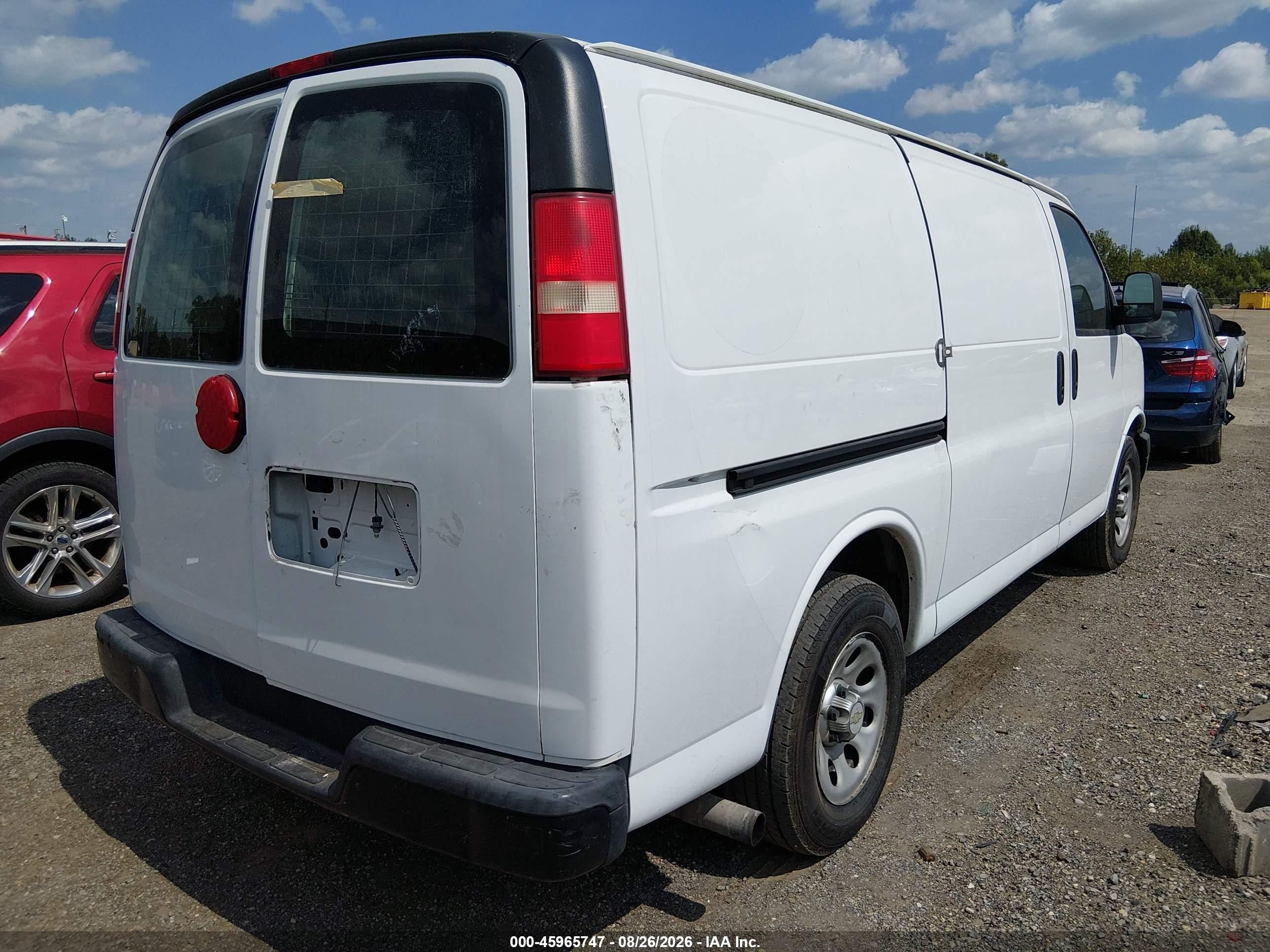 2014 Chevrolet Express 1500 Work Van White vin: 1GCSGAFX6E1165700