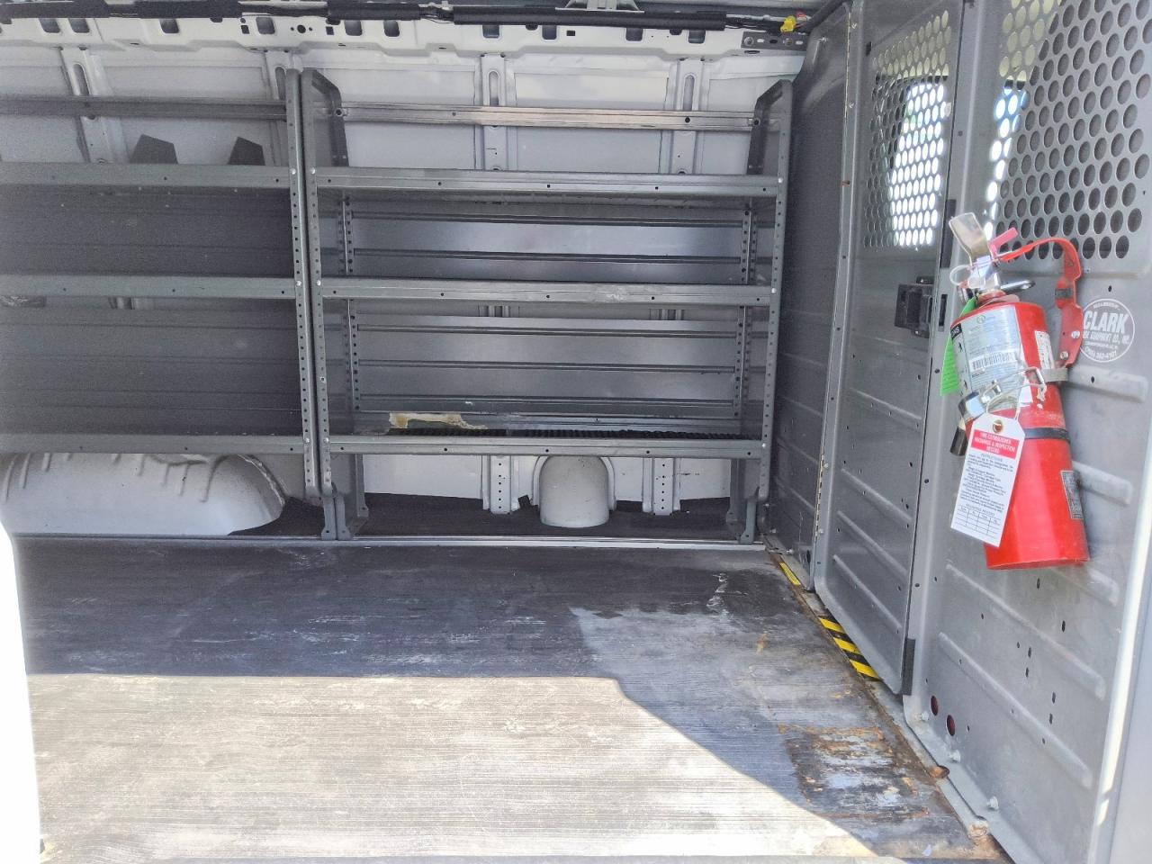 2012 Chevrolet Express G1500 White vin: 1GCSGAFX7C1157067