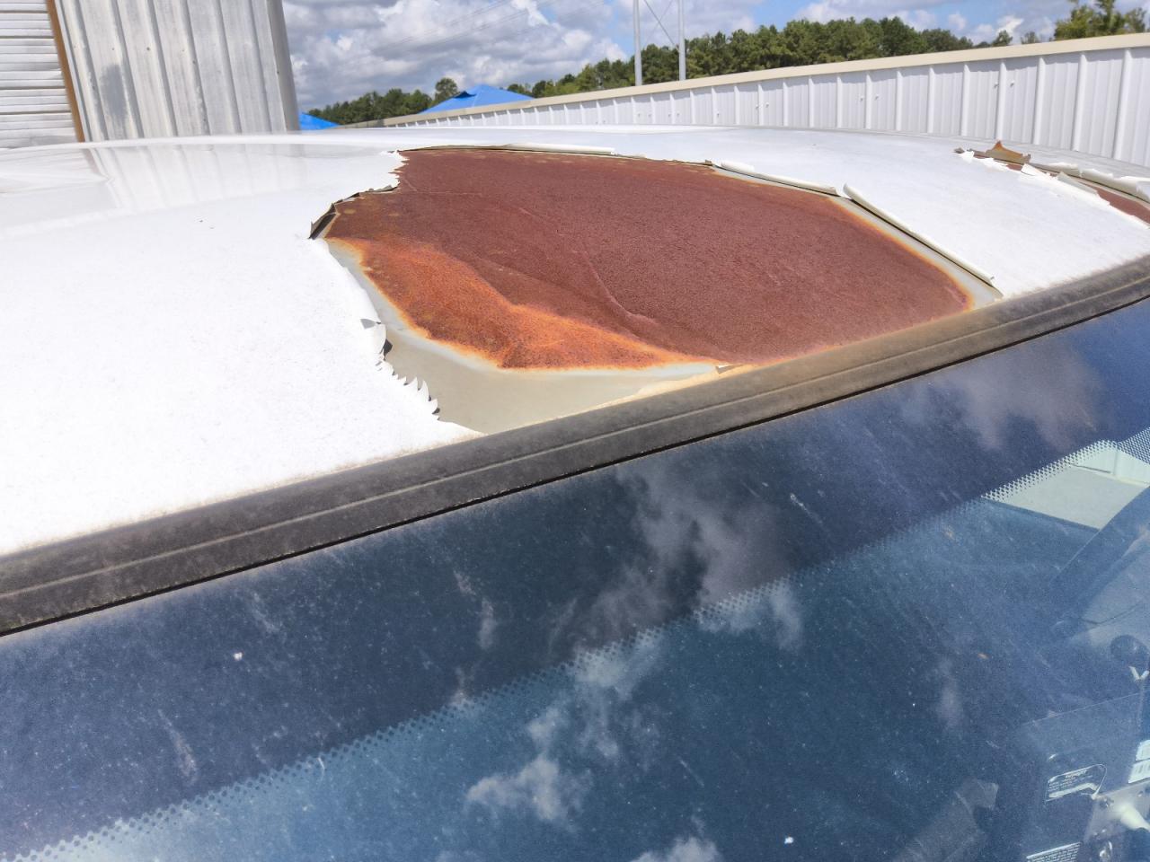 2012 Chevrolet Express G1500 White vin: 1GCSGAFX7C1157067 Damage: Roof, Rust, > 12 Inches