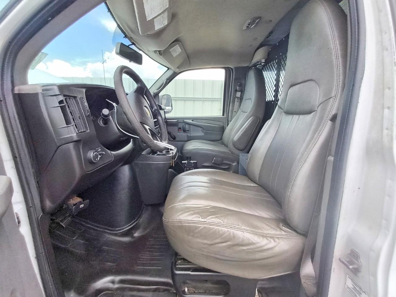 2012 Chevrolet Express G1500 Ls White vin: 1GCSGAFX7C1179165