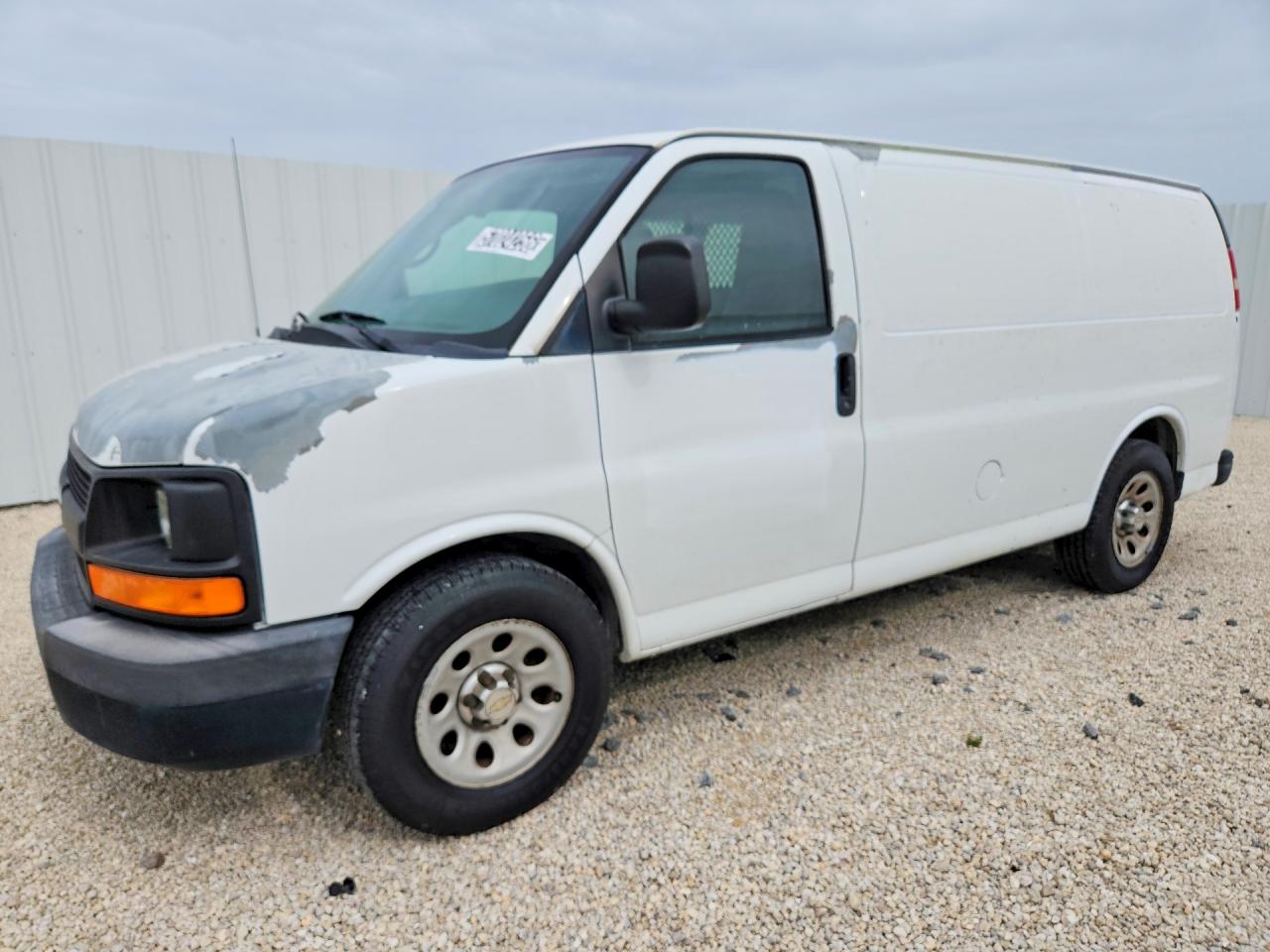 2012 Chevrolet Express G1500 Ls White vin: 1GCSGAFX7C1179165