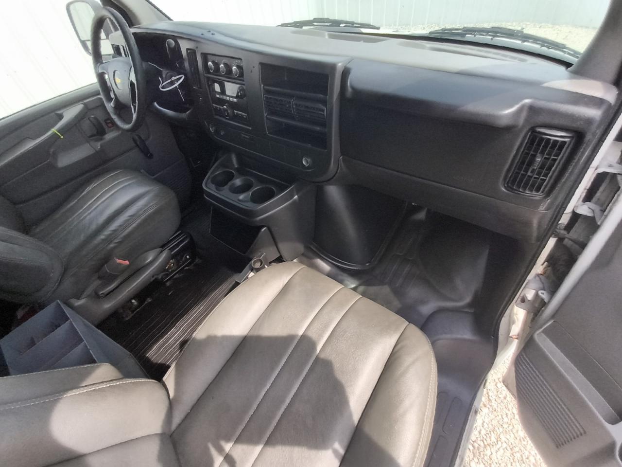 2012 Chevrolet Express G1500 Ls White vin: 1GCSGAFX7C1179165 Damage: Air Conditioner, Broken, Replacement Required