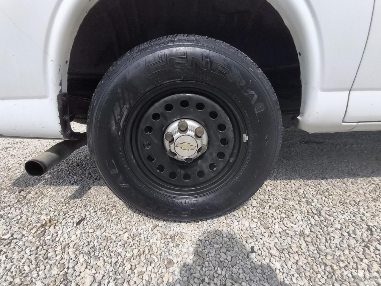 2012 Chevrolet Express G1500 Ls White vin: 1GCSGAFX7C1179165 Damage: Right Rear Wheel, Mismatched, Replacement Required