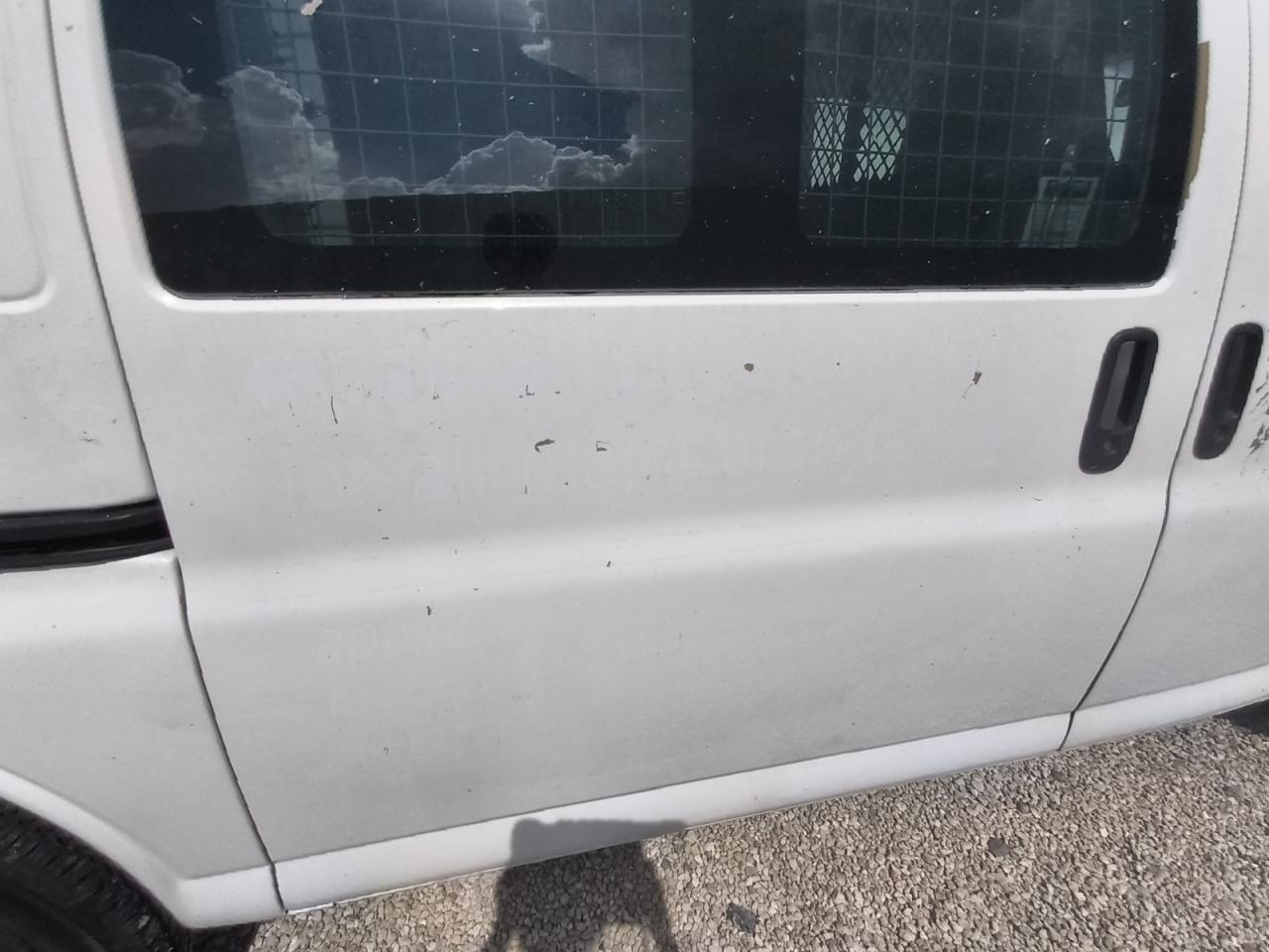2012 Chevrolet Express G1500 Ls White vin: 1GCSGAFX7C1179165 Damage: Right Sliding Door, Multiple Scratches Heavy, 7