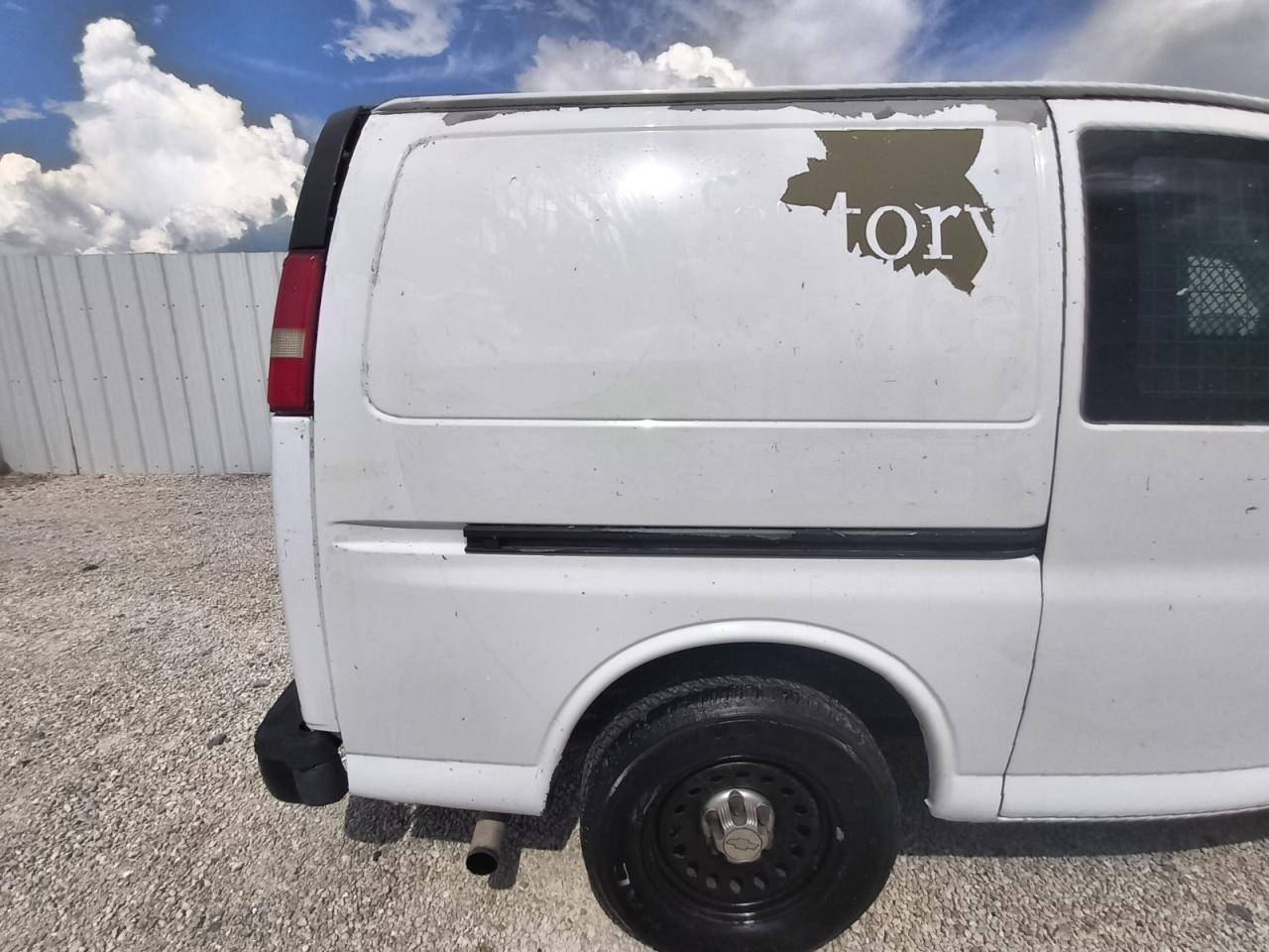 2012 Chevrolet Express G1500 Ls White vin: 1GCSGAFX7C1179165 Damage: Right Side Panel, Peeling, > 12 Inches