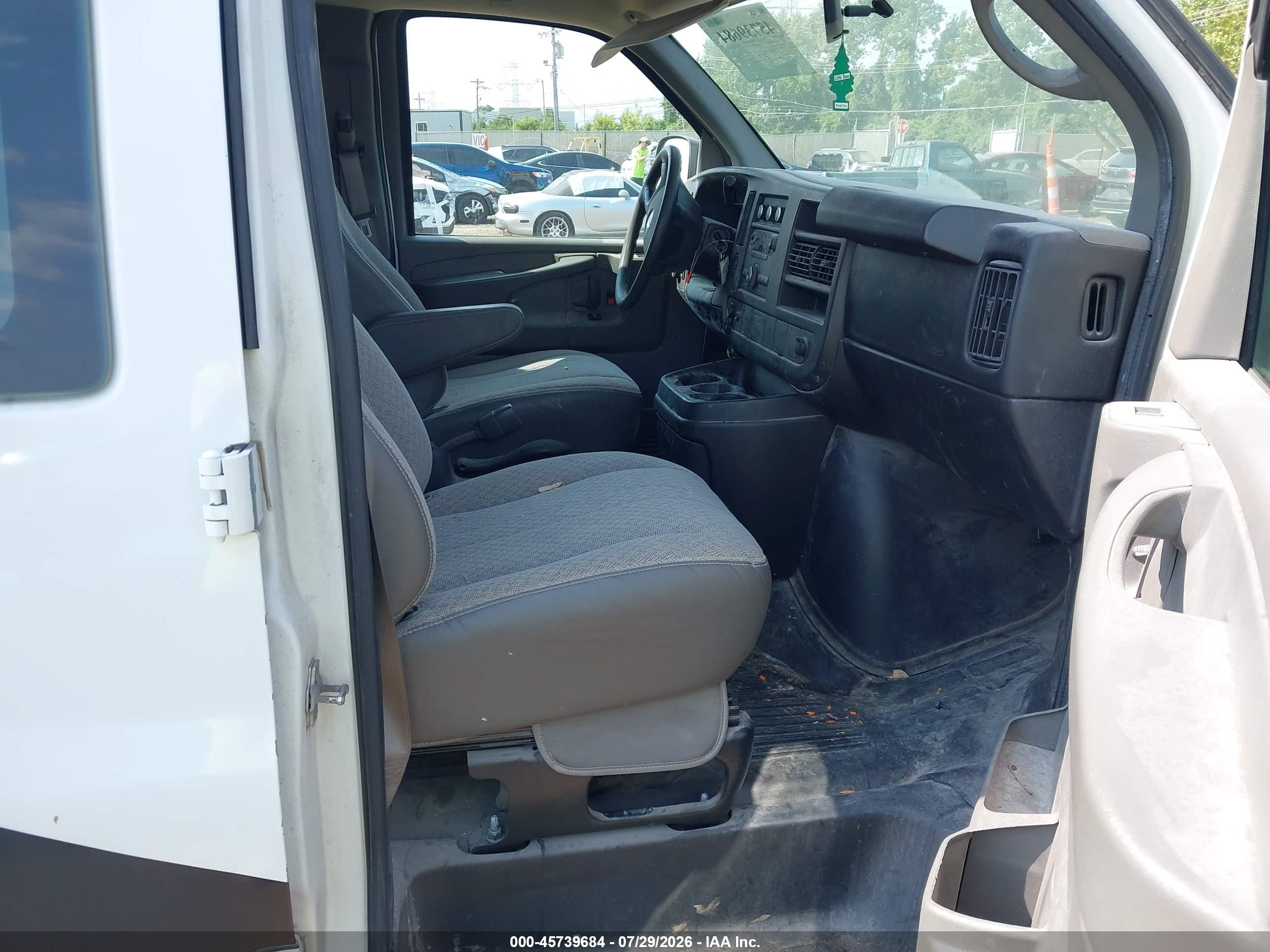 2013 Chevrolet Express 1500 Work Van White vin: 1GCSGAFX7D1137368