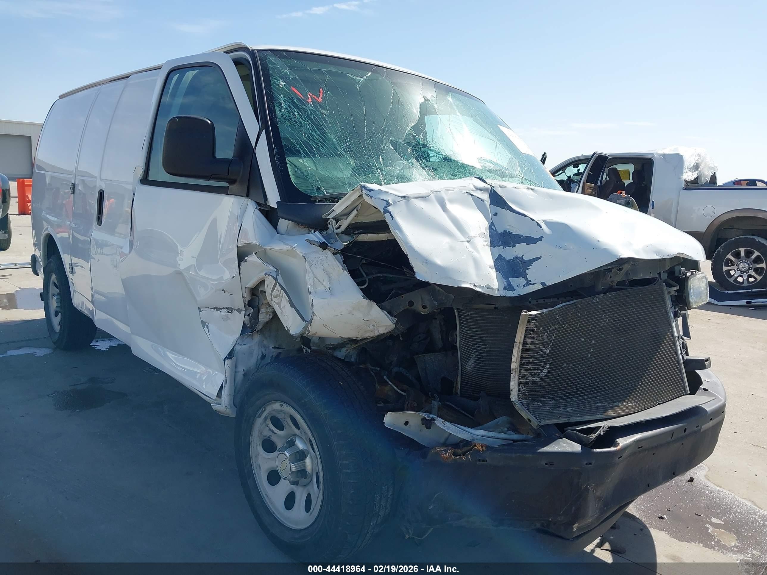 2014 Chevrolet Express 1500 Work Van White vin: 1GCSGAFX8E1109368