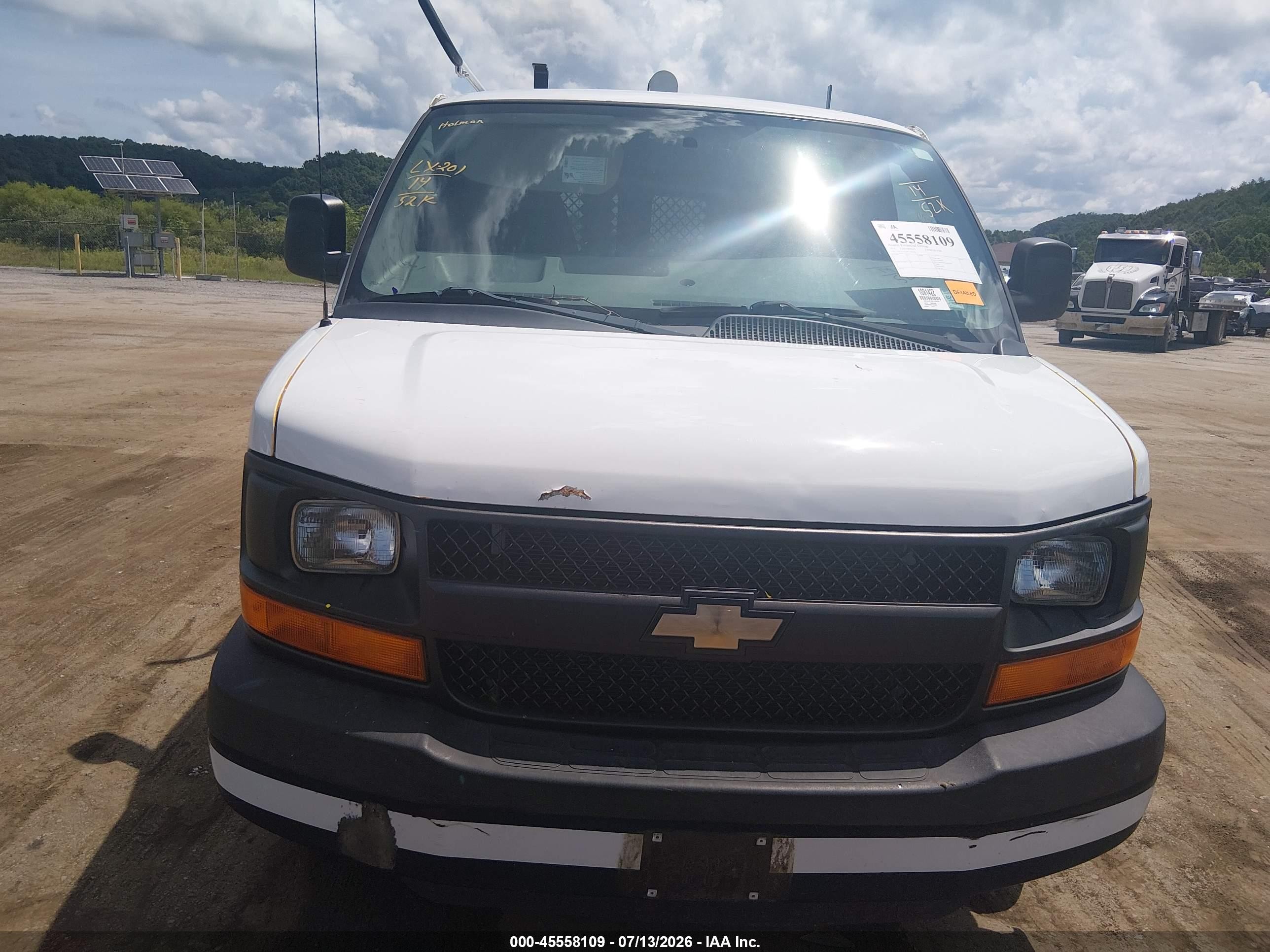 2014 Chevrolet Express 1500 Work Van White vin: 1GCSGAFX8E1197032